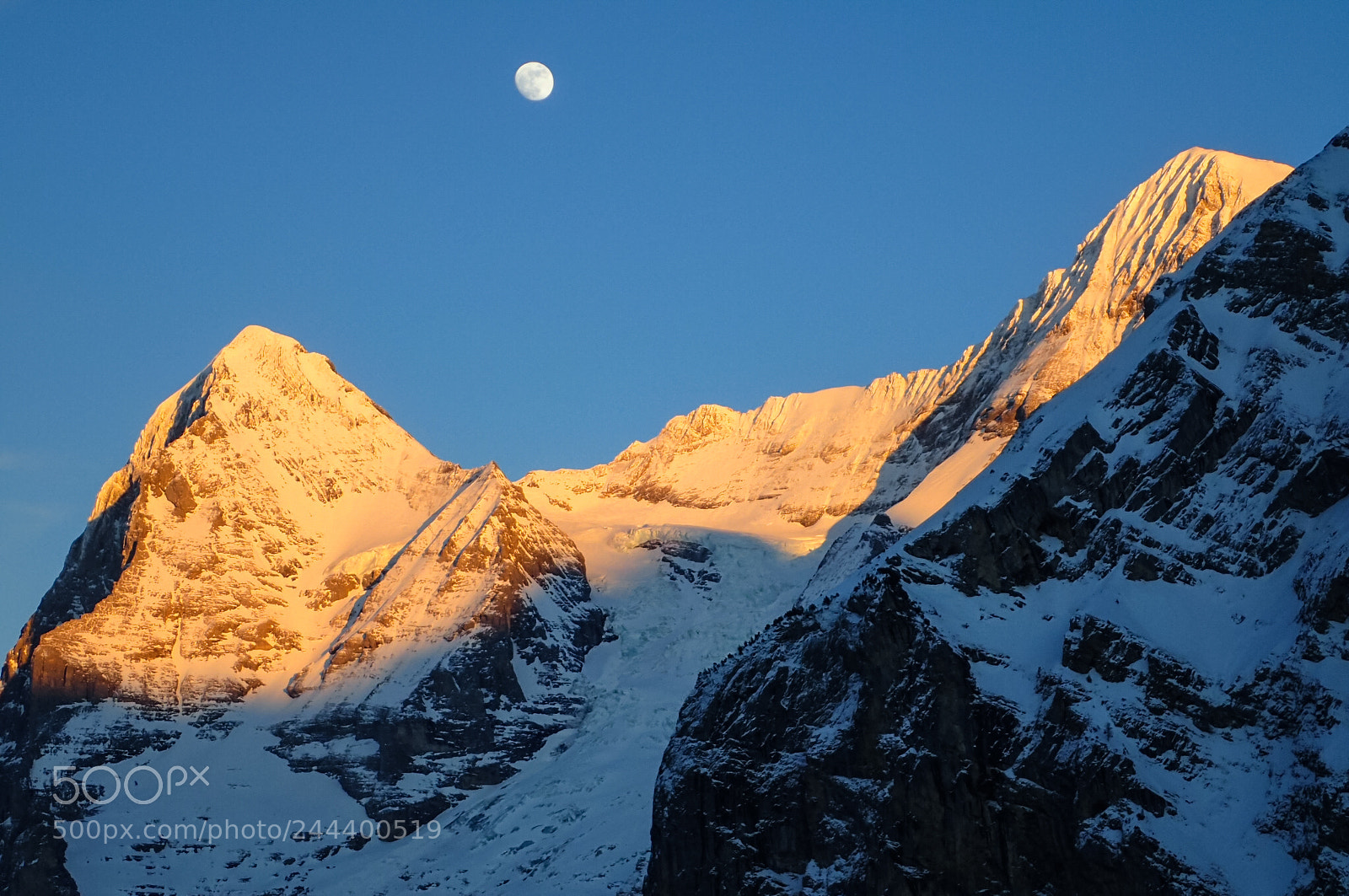 Olympus TG-4 sample photo. Eiger-mönch-jungfrau photography