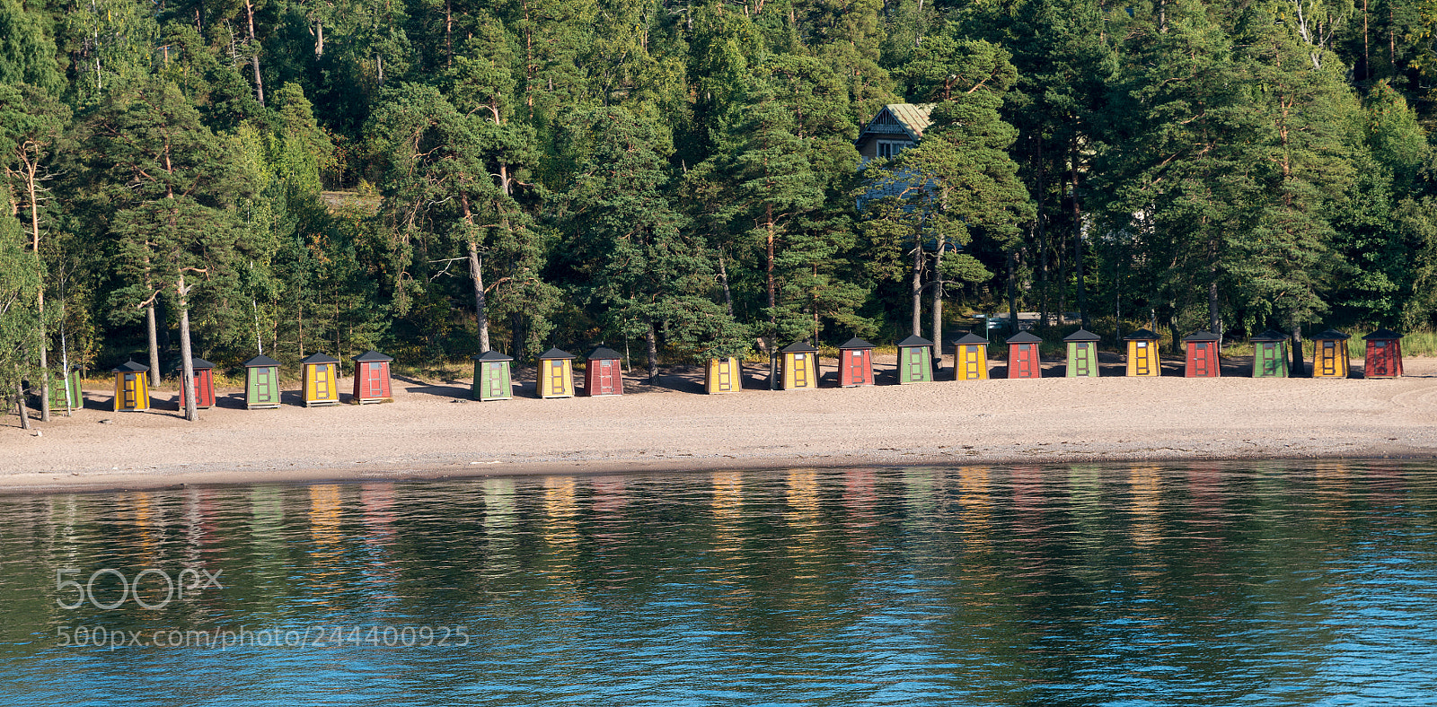 Sony a7R II sample photo. Colorful beach huts near photography