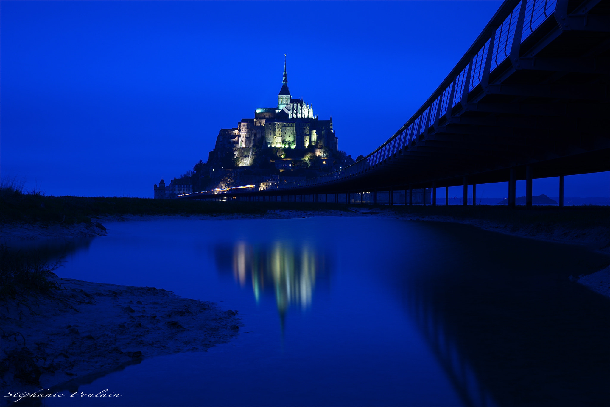 Nikon D610 sample photo. Mont saint michel à l'heure bleue photography