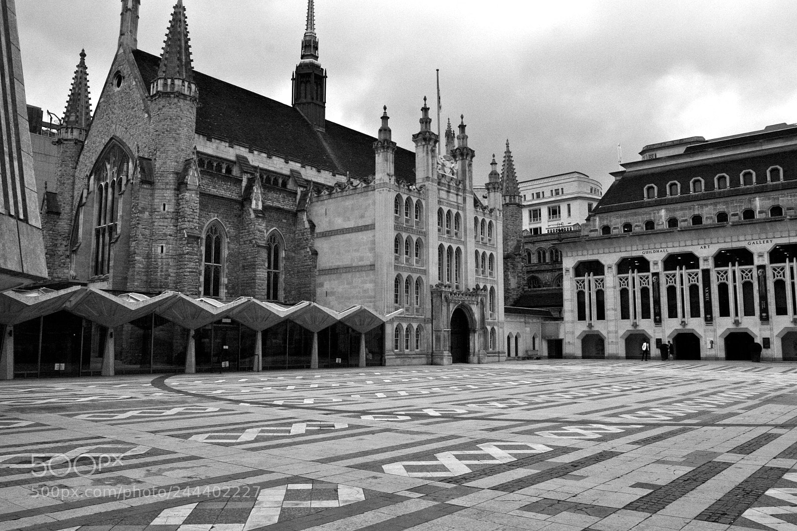 Canon EOS 30D sample photo. Guildhall square photography