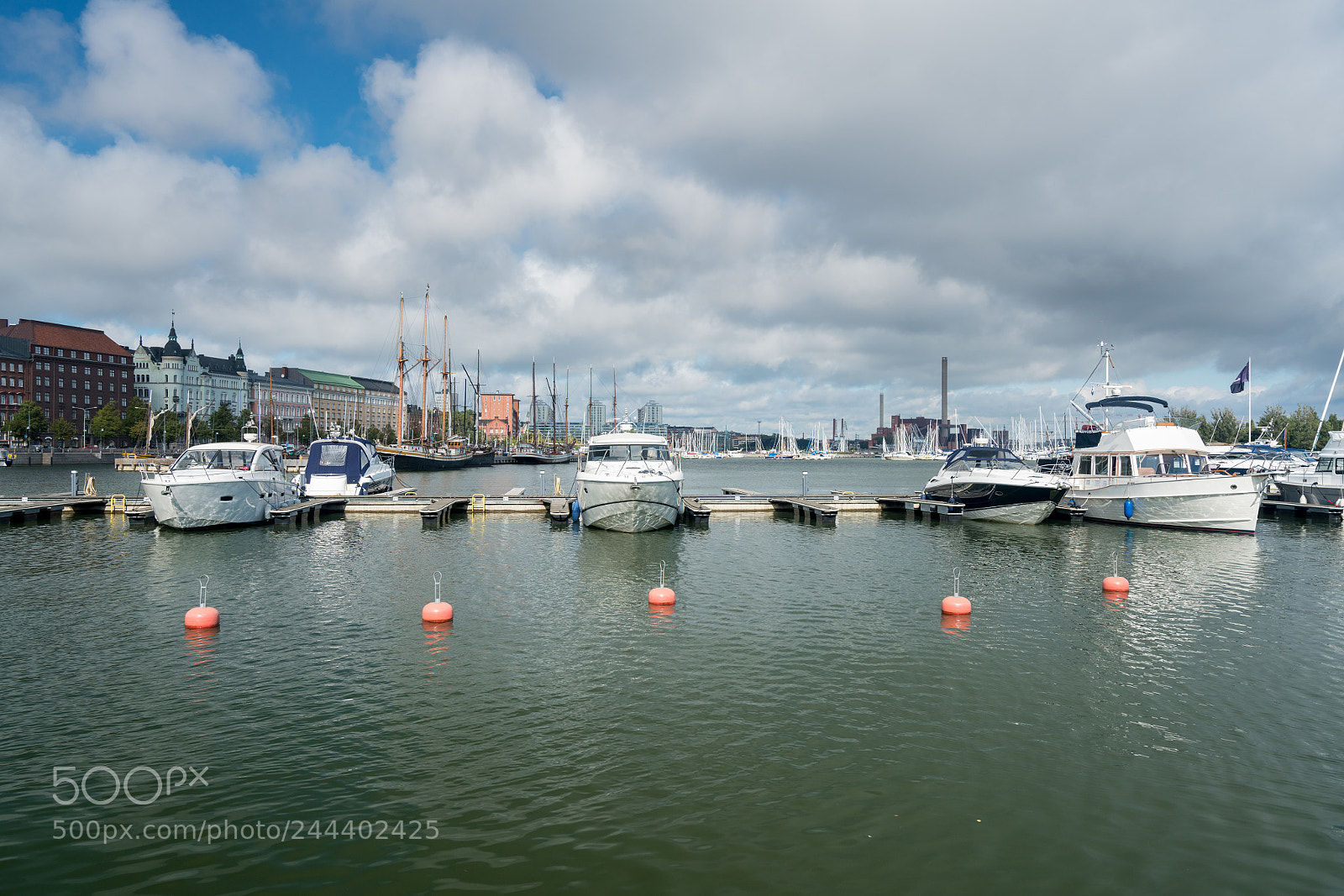 Sony a7R II sample photo. Power boats in the photography
