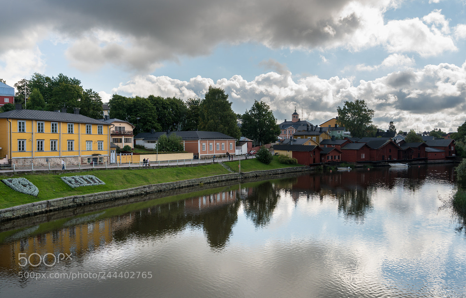 Sony a7R II sample photo. Old wooden houses in photography