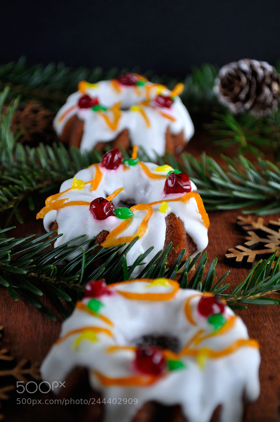 Nikon D5000 sample photo. Christmas baking photography
