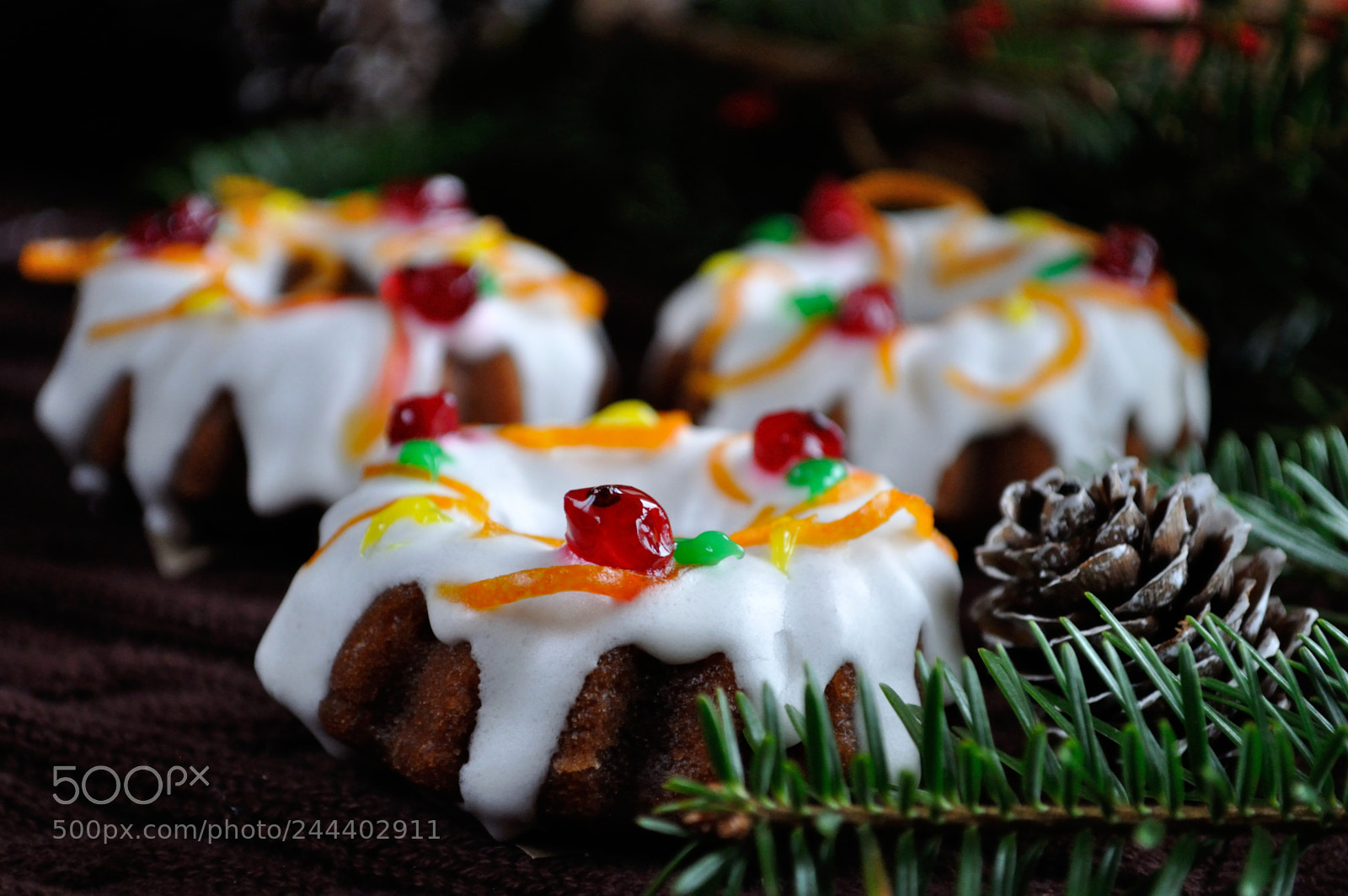 Nikon D5000 sample photo. Christmas baking photography