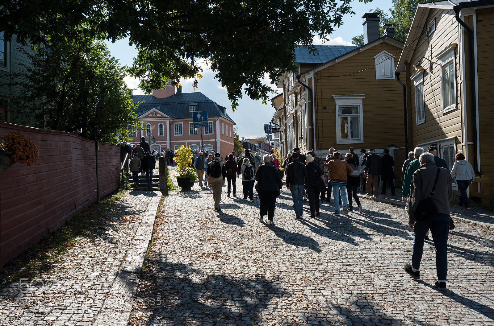 Sony a7R II sample photo. Tourists walk to old photography