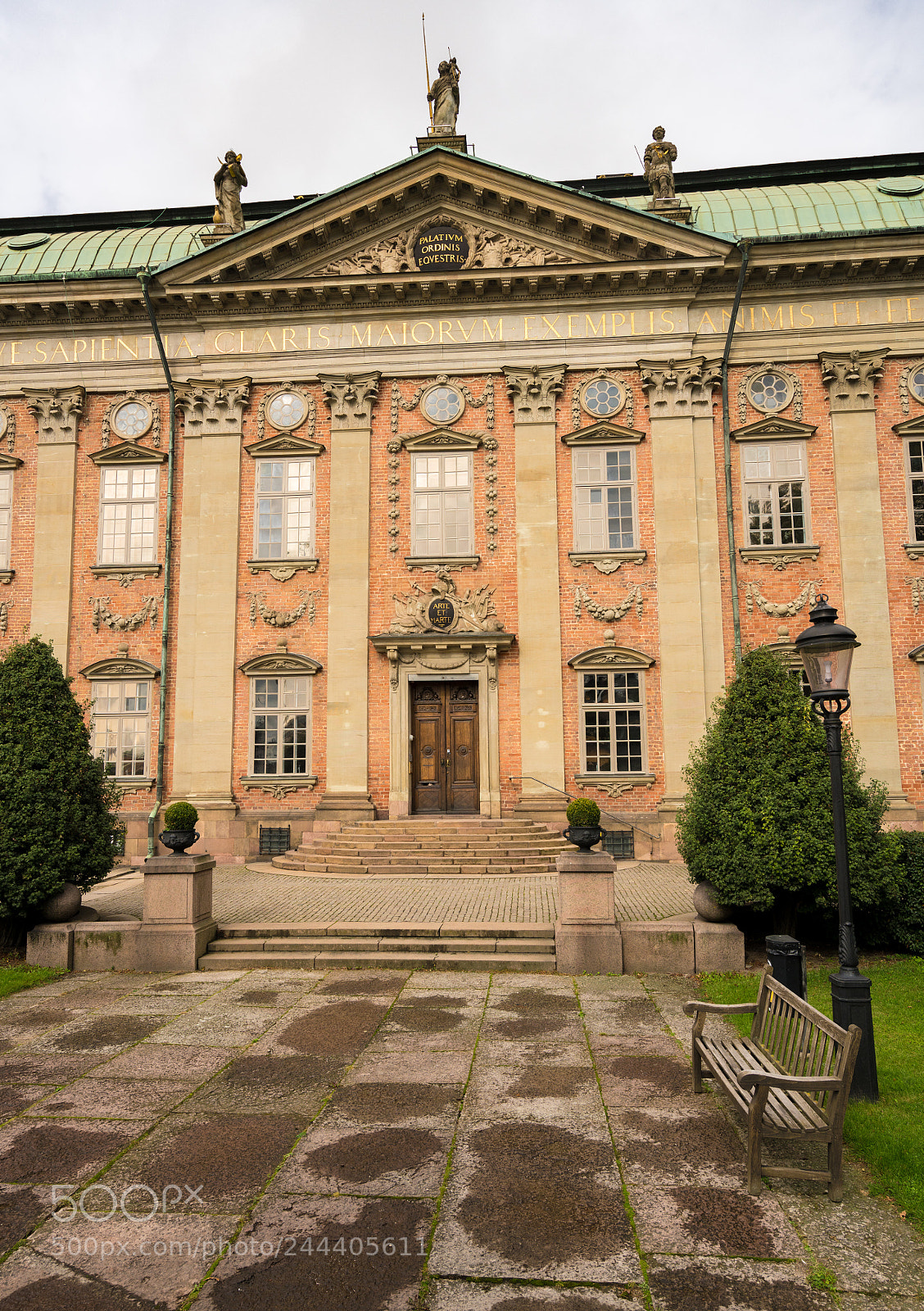 Sony a7R II sample photo. House of nobility or photography