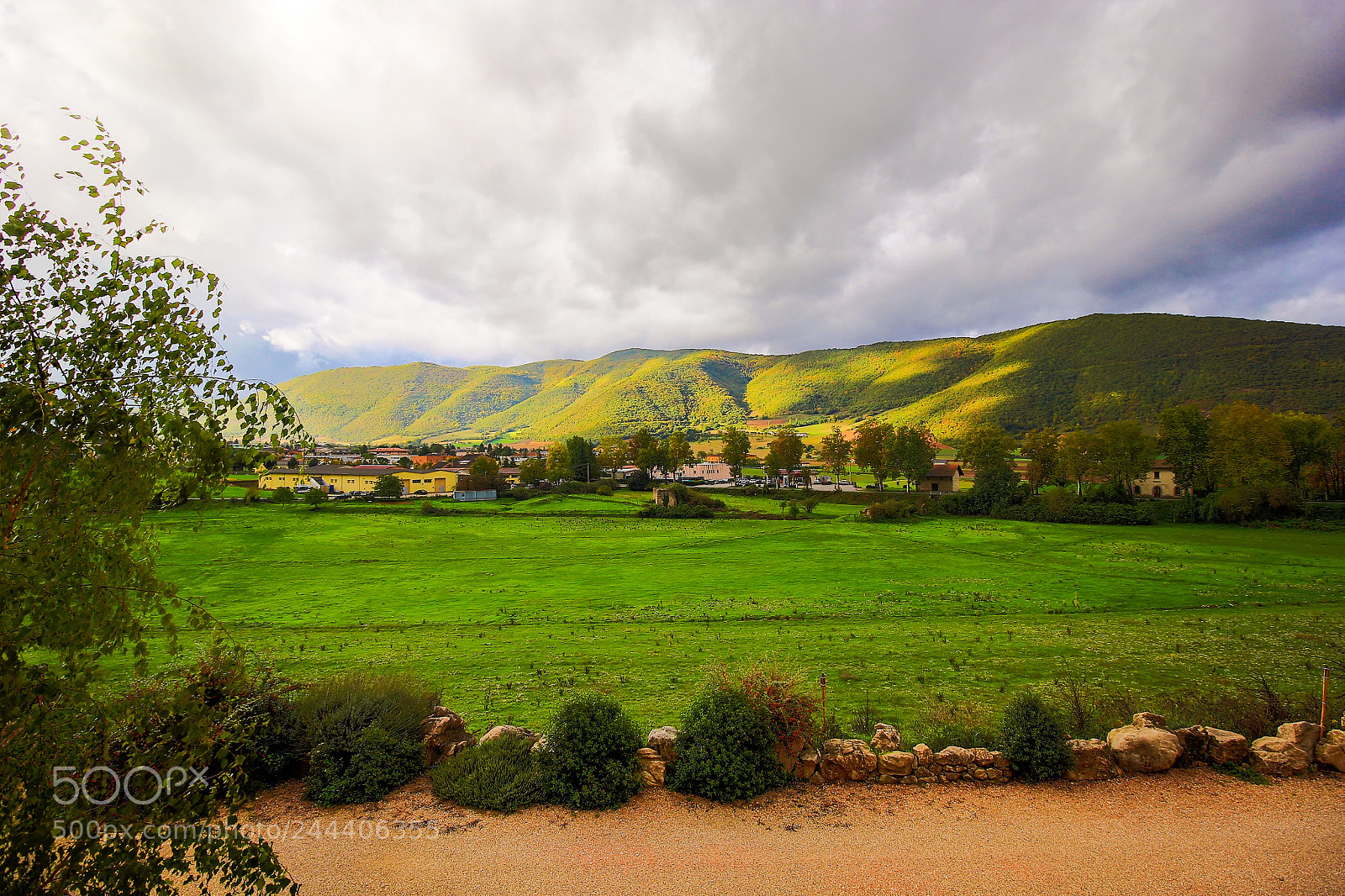 Canon EOS 60D sample photo. Relaxing norcia photography