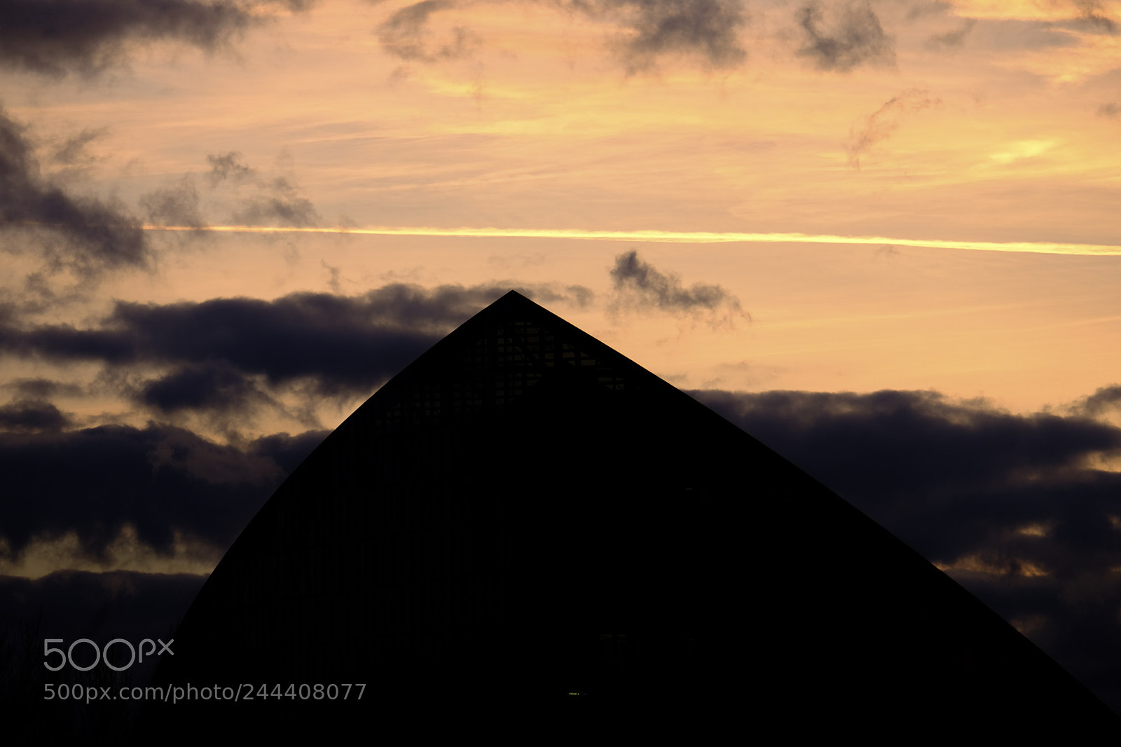 Fujifilm X-T20 sample photo. Pyramid sunset in frankfurt photography