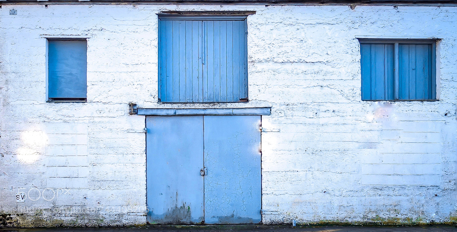 Fujifilm X10 sample photo. Old warehouse photography
