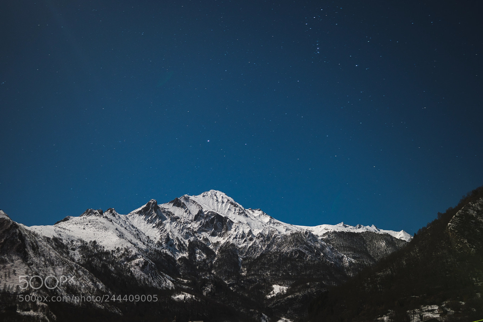 Sony a6300 sample photo. Full moon nightscape photography