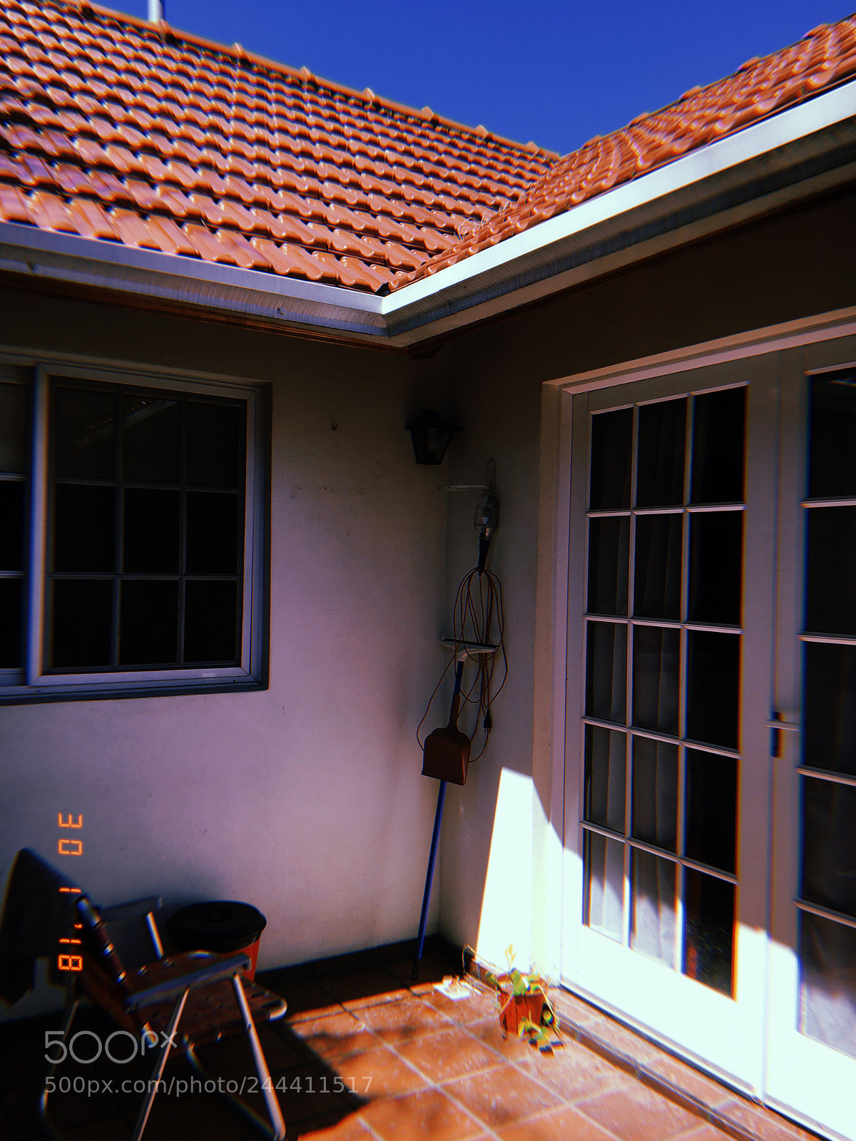 Apple iPhone sample photo. Sun in the sky ? photography