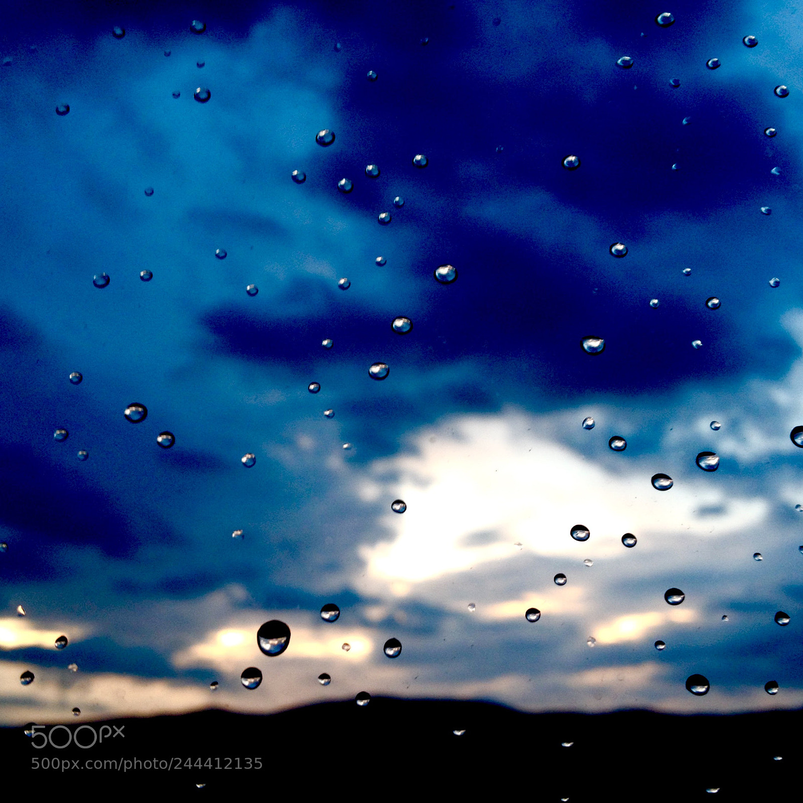 Apple iPhone 4S sample photo. Rainy photography