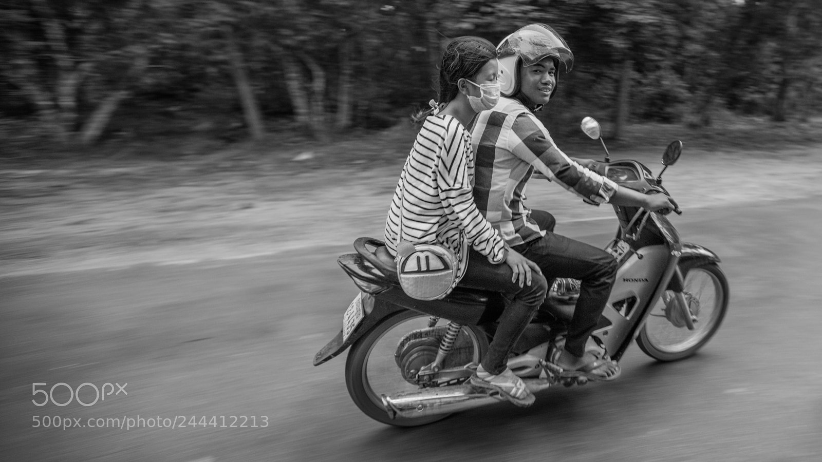 Canon EOS 5DS R sample photo. The cambodian smile photography