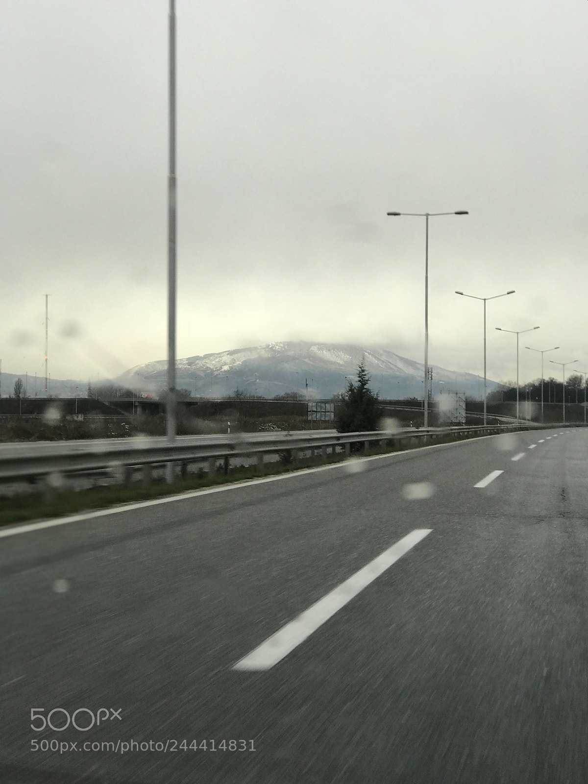 Apple iPhone 7 Plus sample photo. Snowy highway photography
