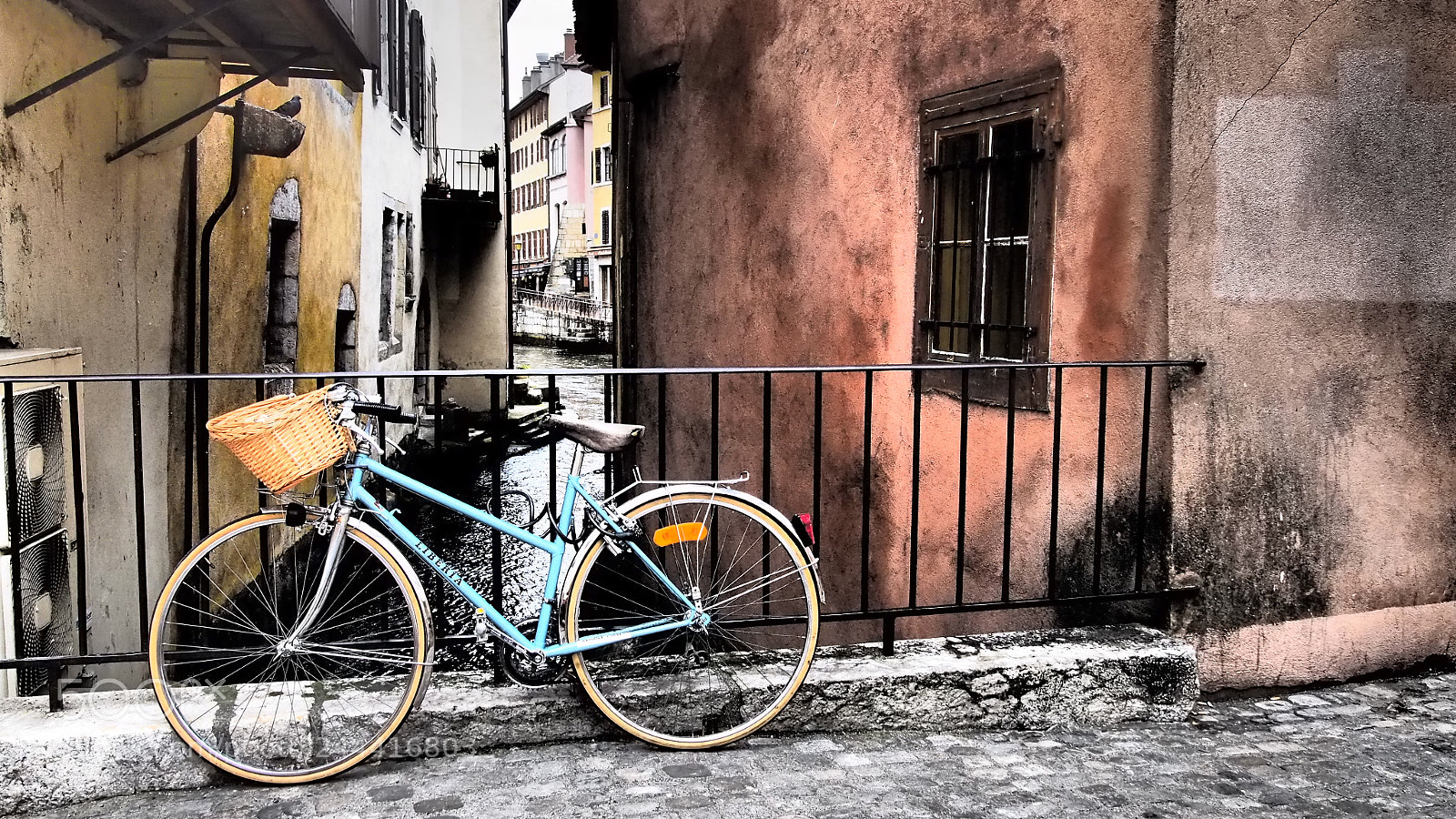 Olympus PEN E-PL6 sample photo. Rincones de annecy photography