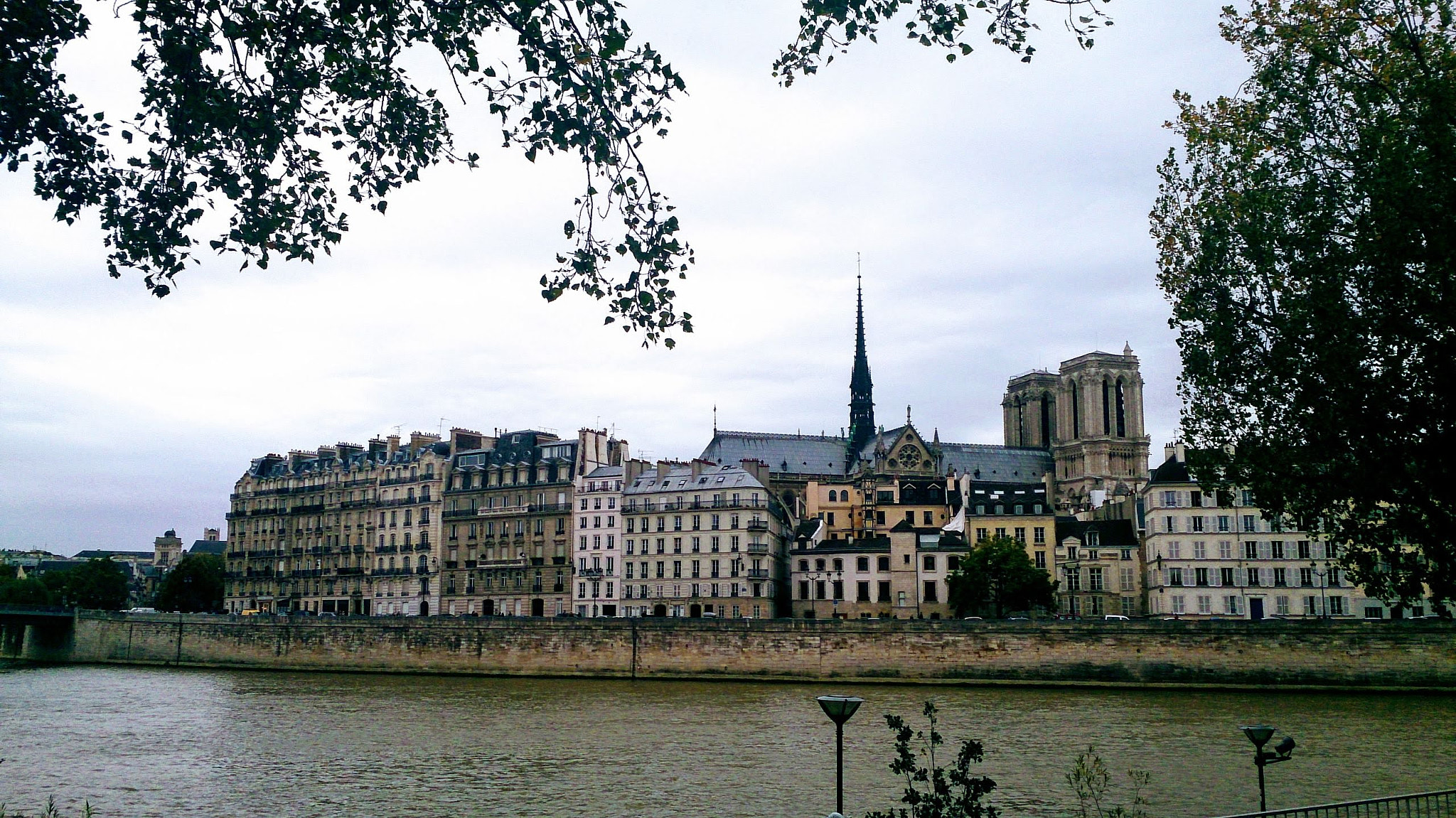 Sony Xperia Z sample photo. Notre dame photography