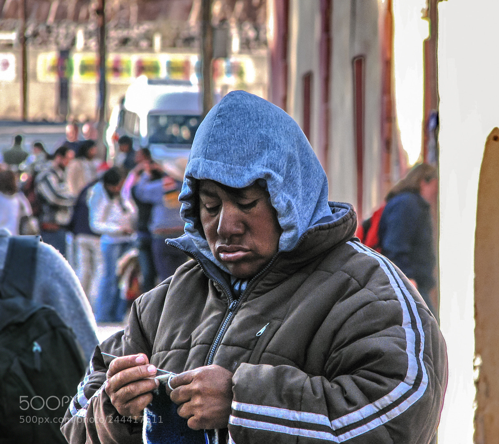 Canon POWERSHOT S5 IS sample photo. The hat knitter photography