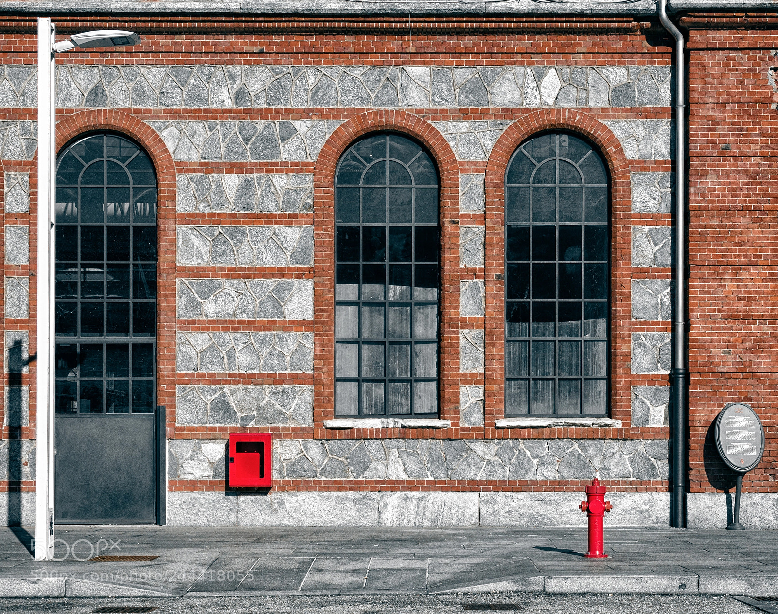 Nikon D5100 sample photo. Street composition photography
