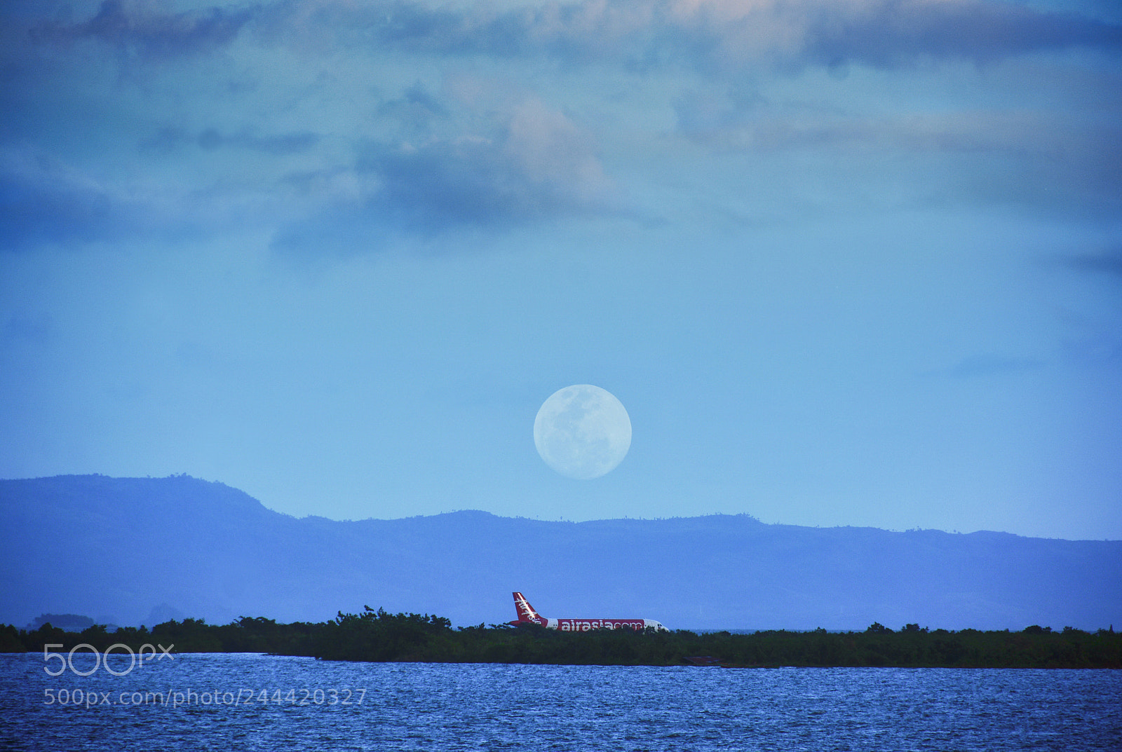 Nikon D7100 sample photo. When the moon is photography