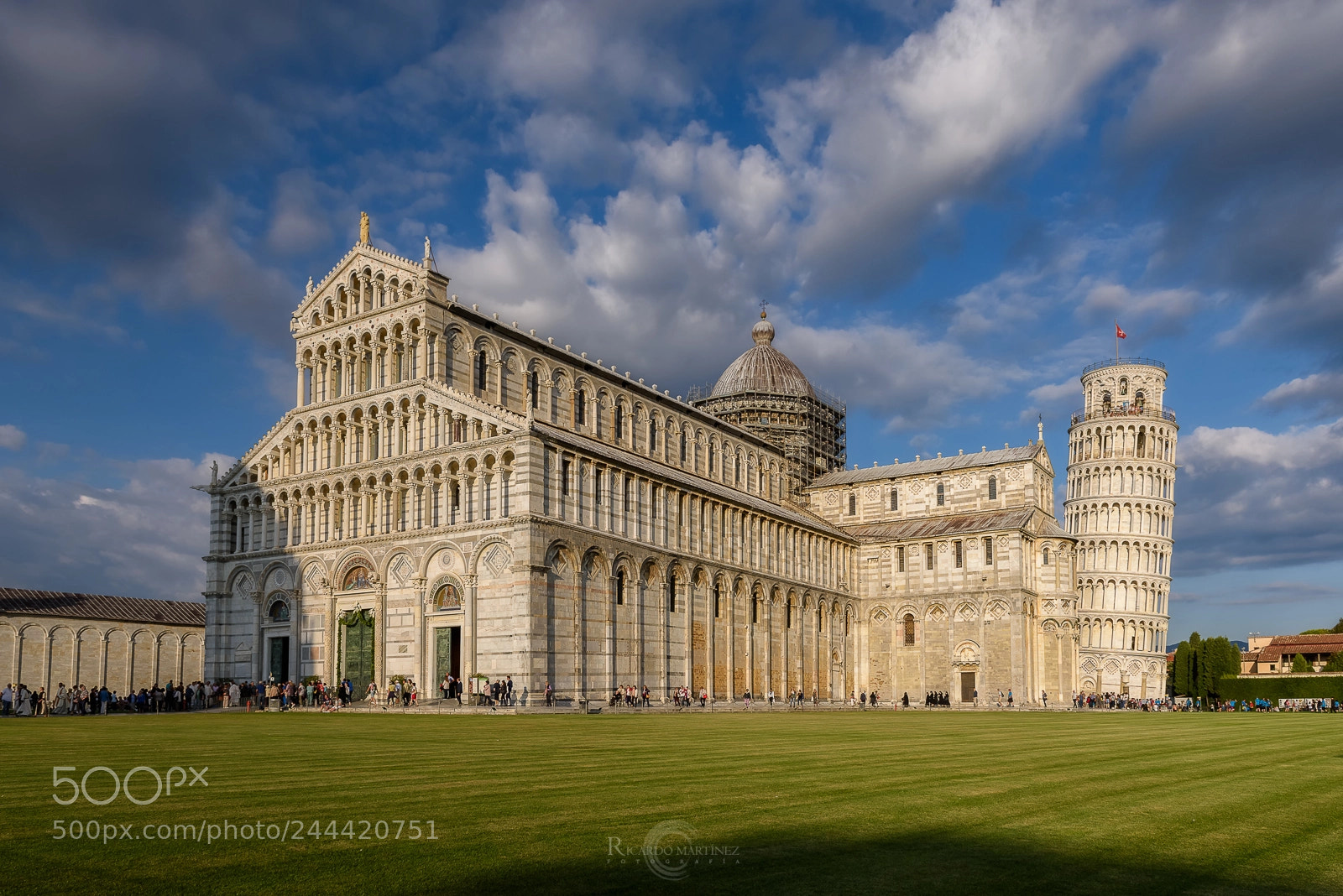 Nikon D810 sample photo. Plaza del duomo photography