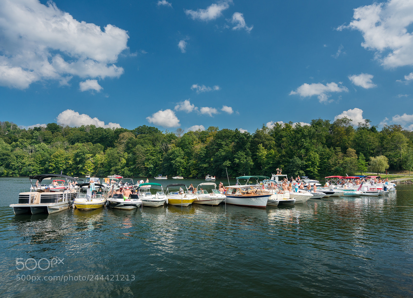 Sony a7R II sample photo. Labor day boating party photography