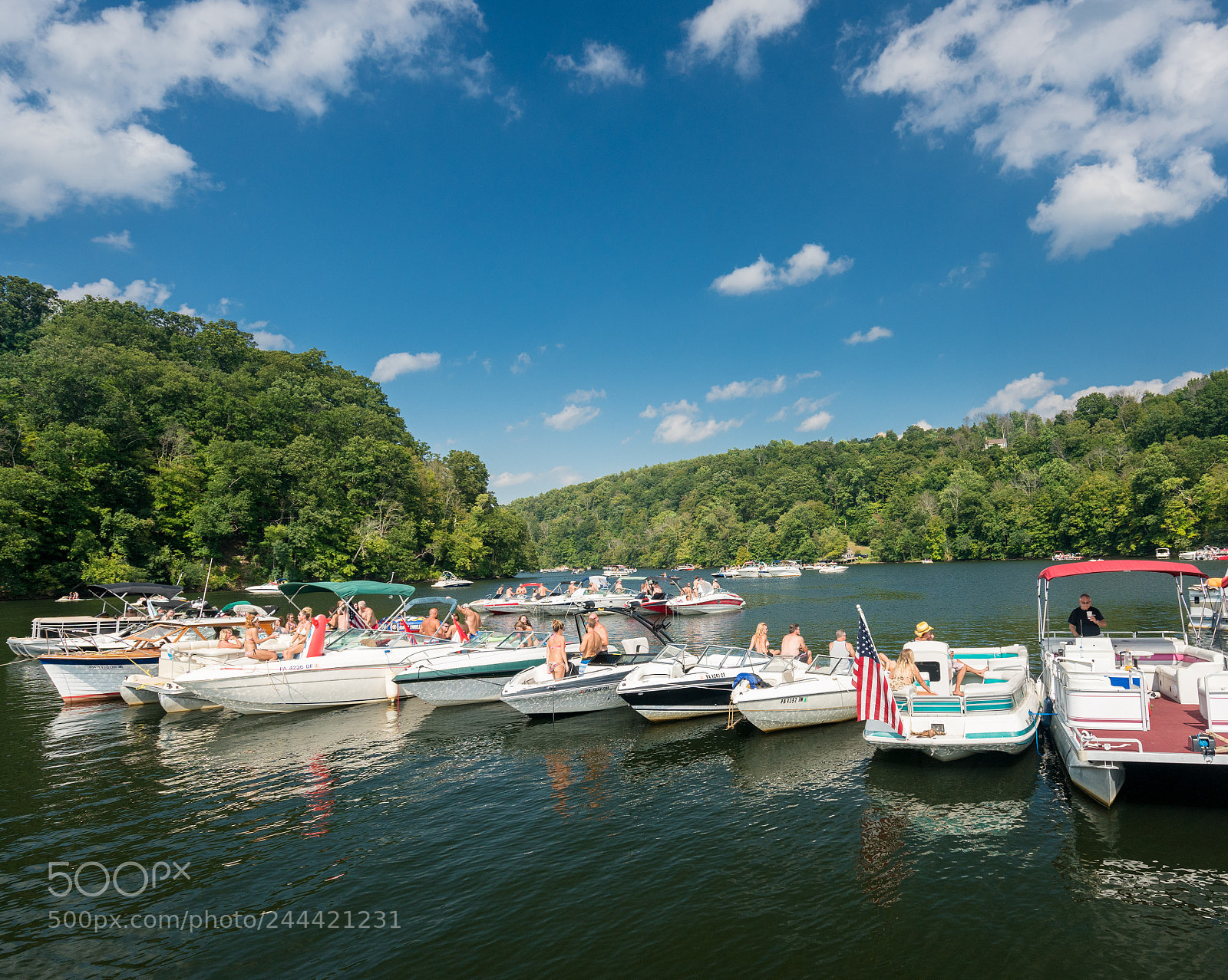 Sony a7R II sample photo. Labor day boating party photography