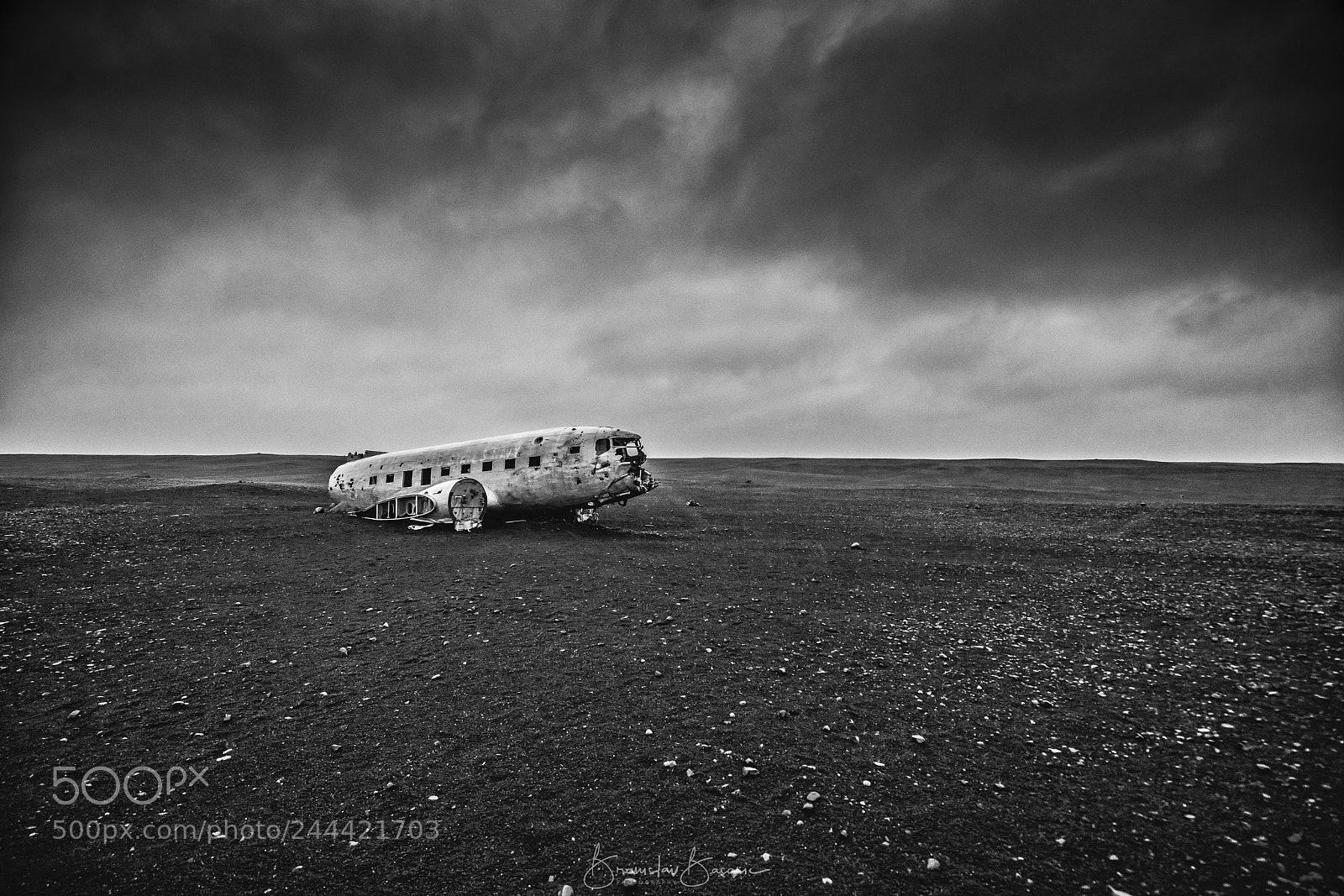 Sony a7R II sample photo. Airplane black and white photography