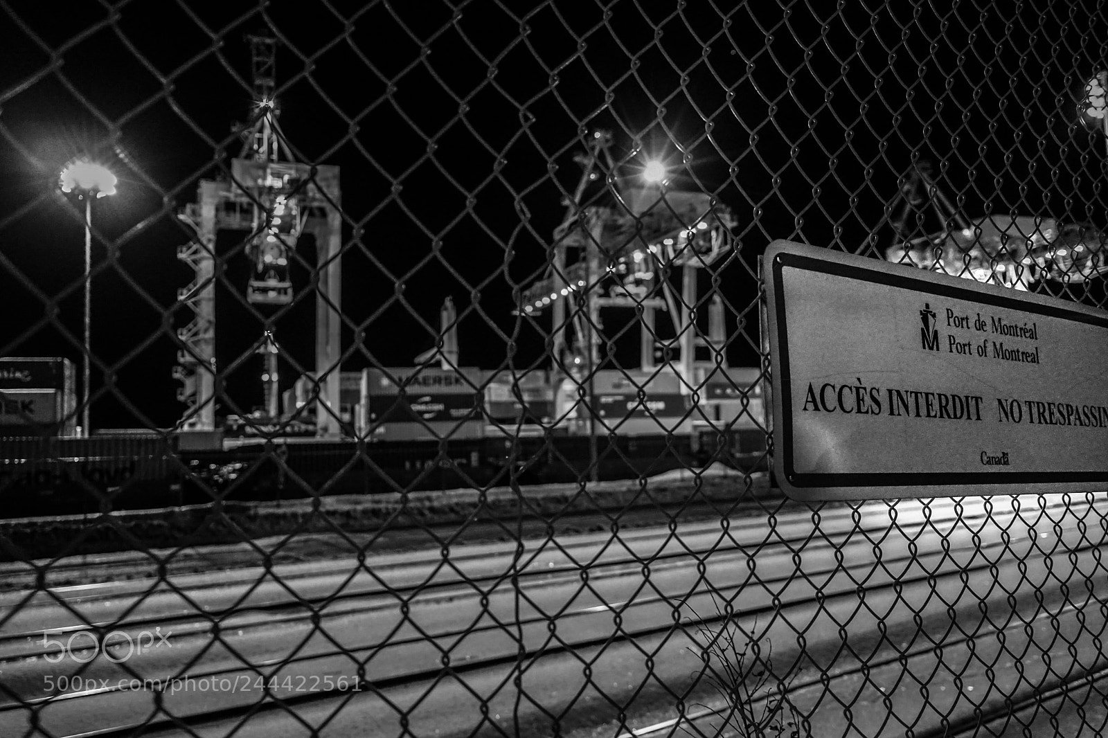 Sony a7 II sample photo. Accès interdit photography