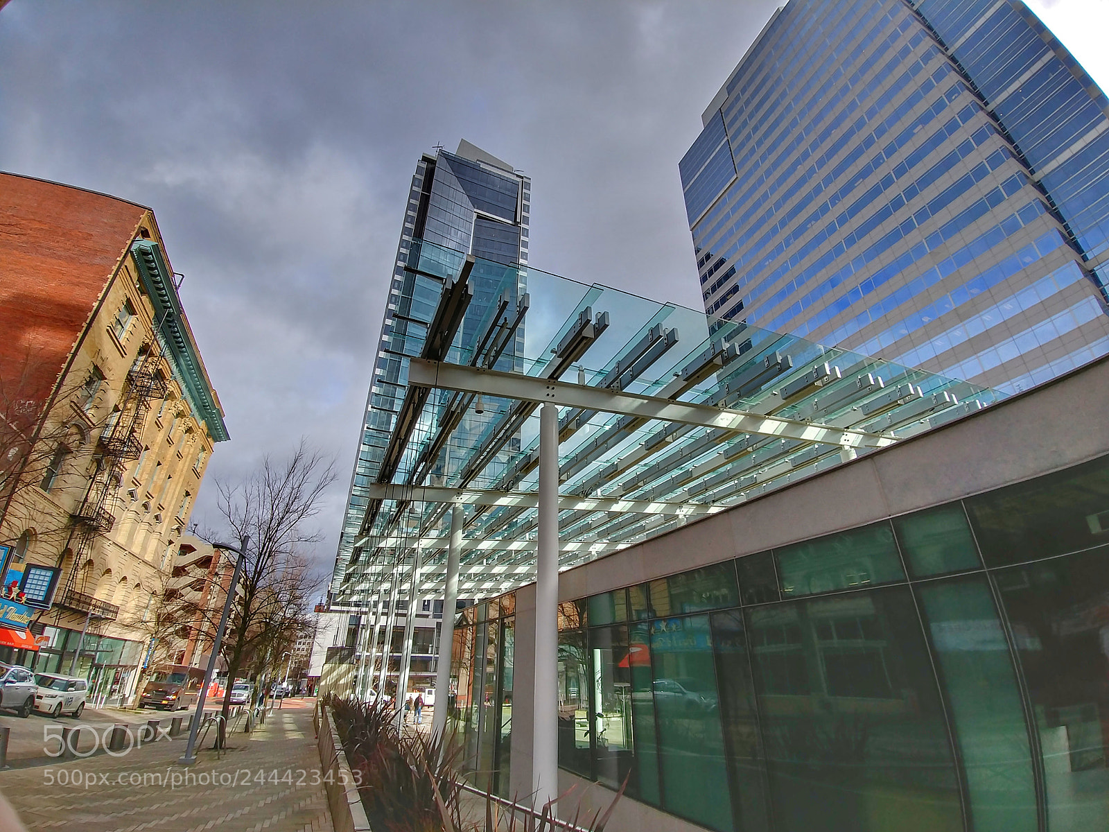 LG G6 sample photo. Director park, portland or photography