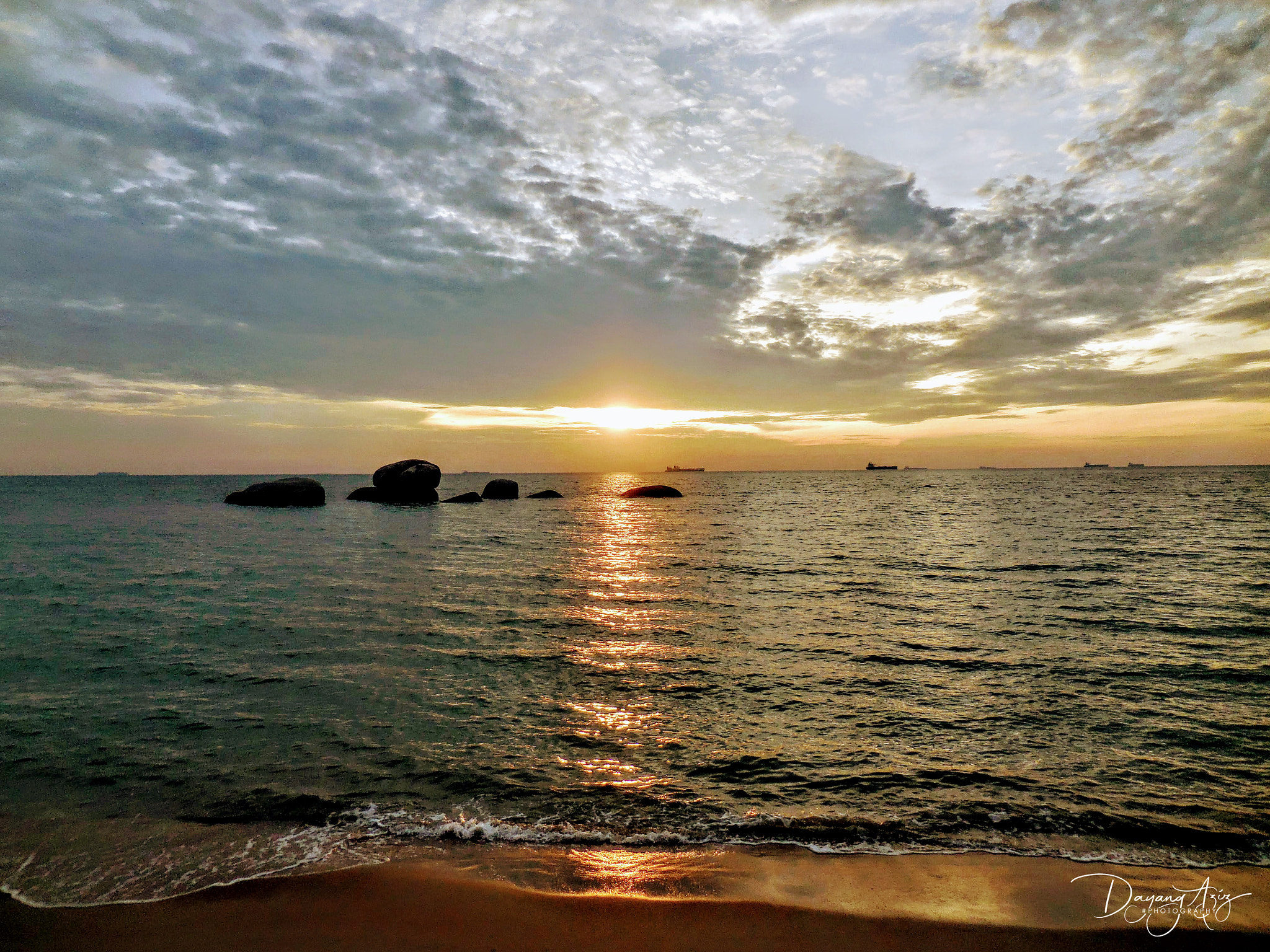 Nikon Coolpix S6800 sample photo. #sunsettanjungbidaramelaka photography