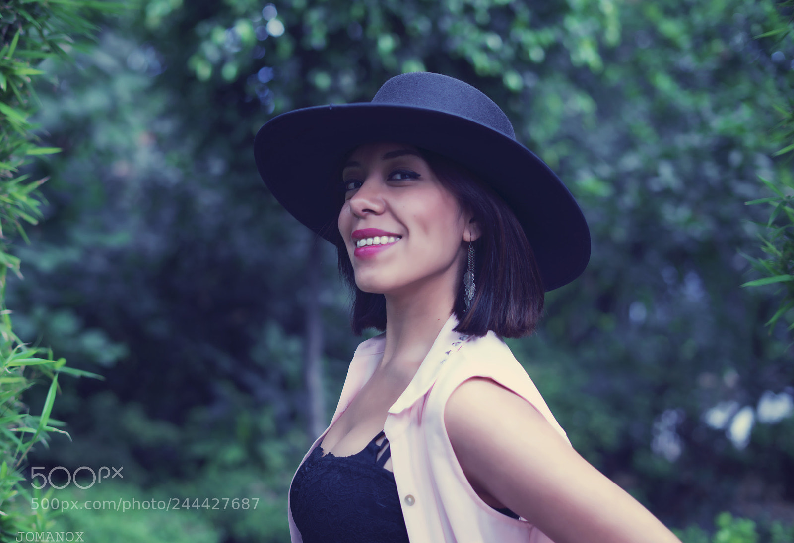 Sony a7R sample photo. My word photography