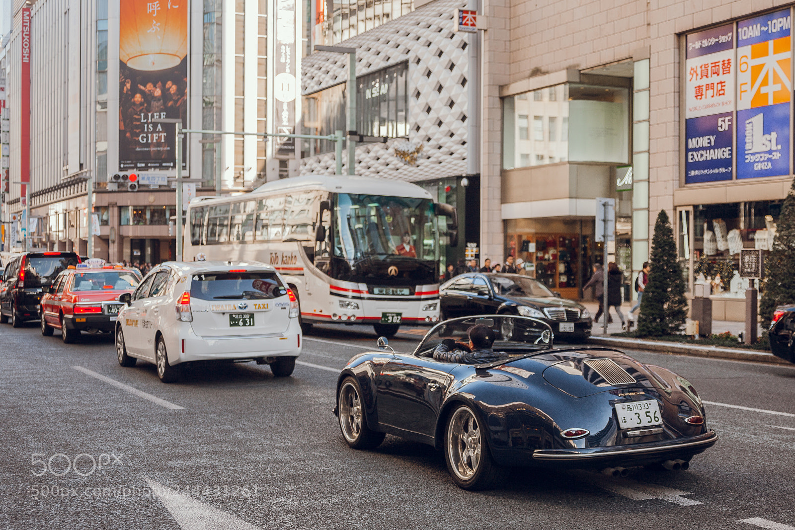 Canon EOS 5D sample photo. Porsche in ginza photography