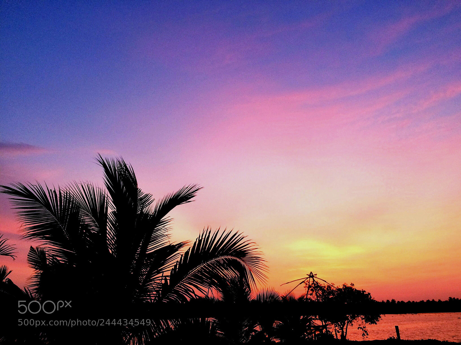 Apple iPhone 5s sample photo. Colors of evening photography