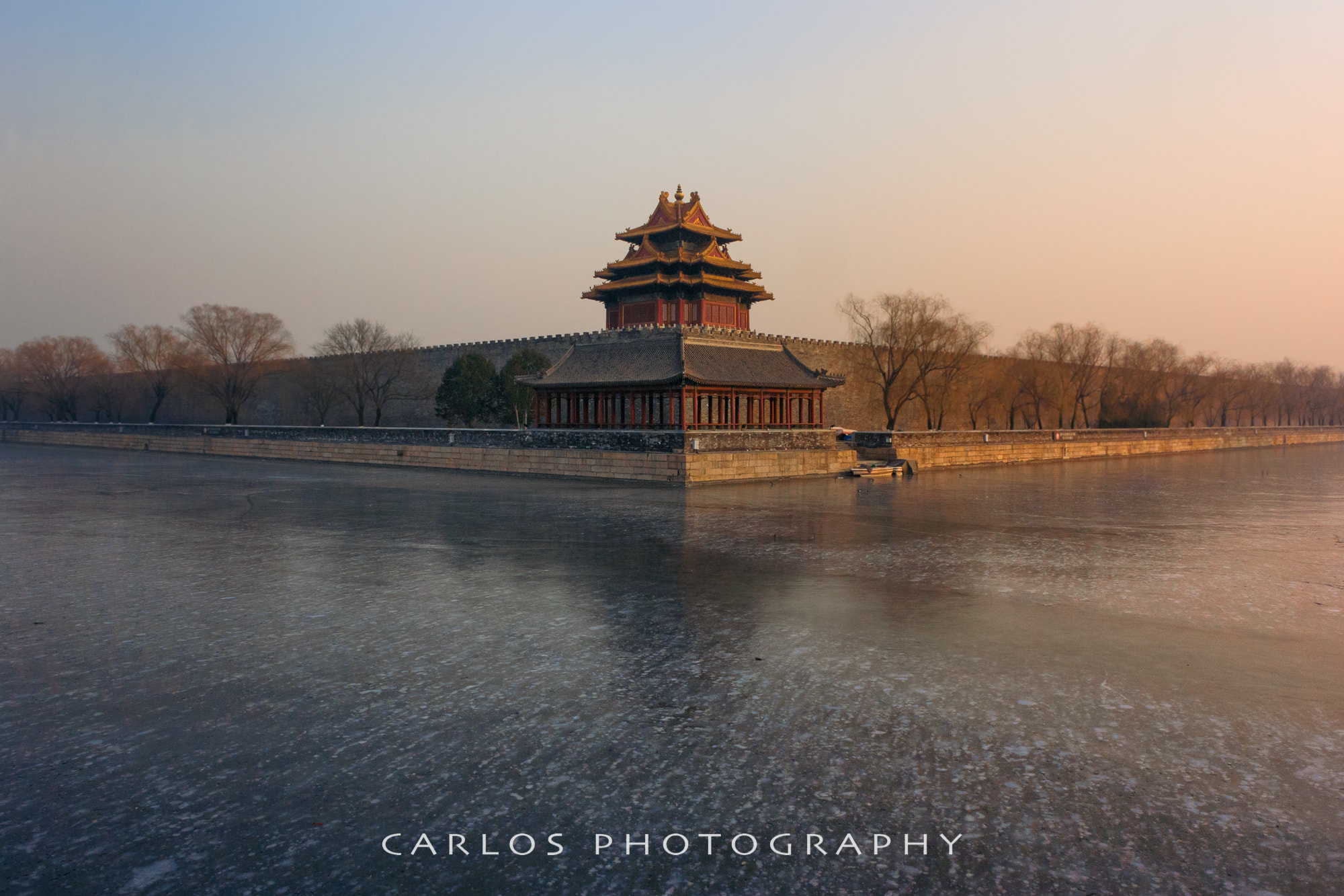 Nikon 1 V3 sample photo. Turret with frozen river photography