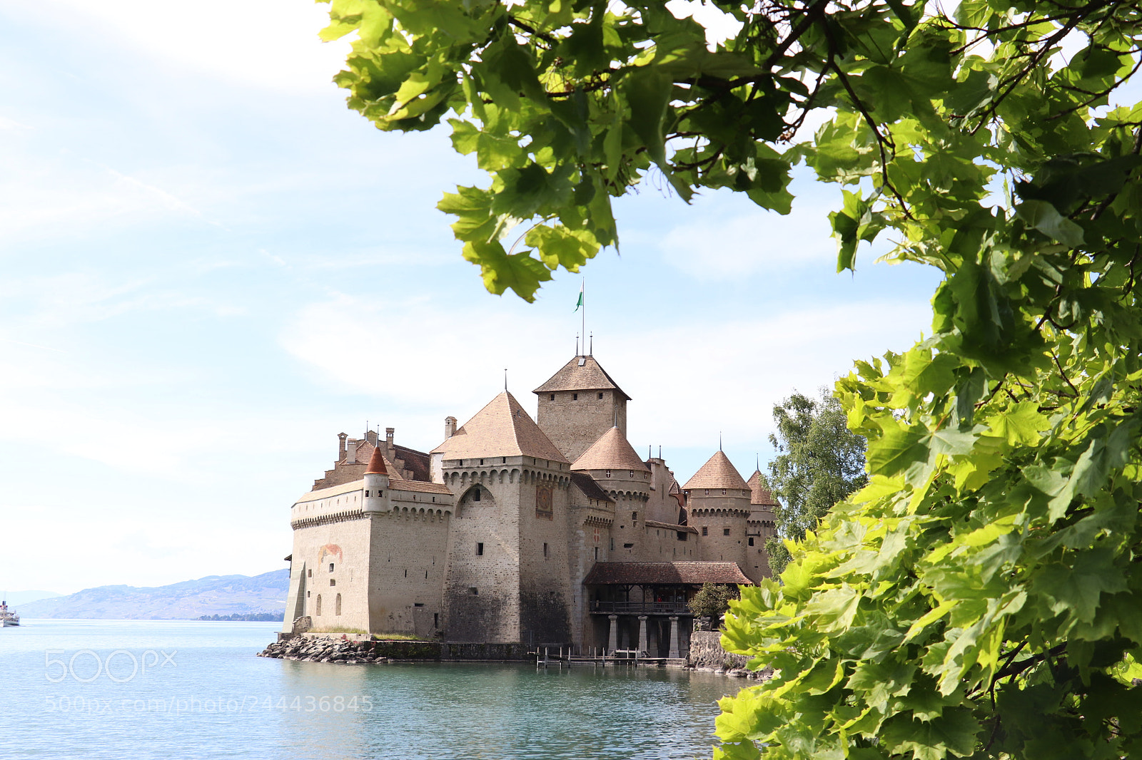 Canon EOS 77D (EOS 9000D / EOS 770D) sample photo. Chateau de chillon, montreux photography