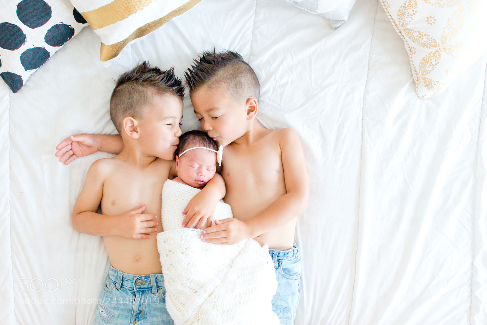 Nikon D800 sample photo. They love her photography