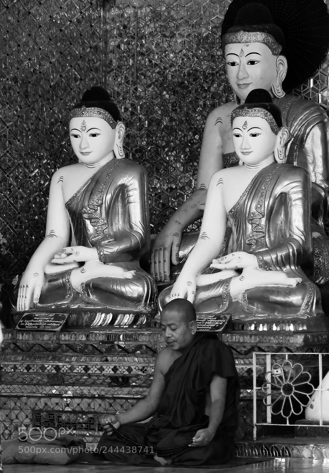 Canon PowerShot G1 X Mark II sample photo. A prayer photography