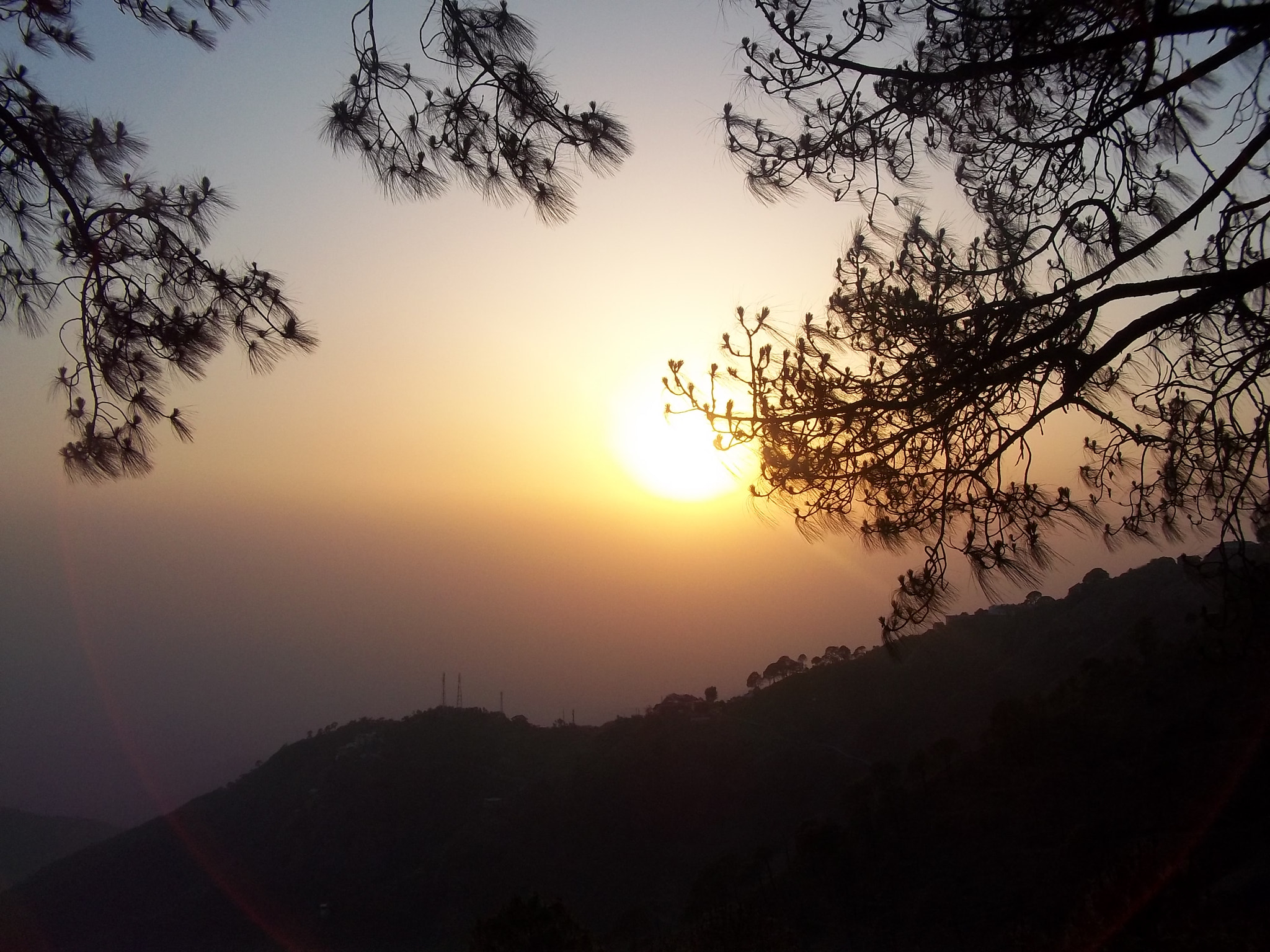 Kodak EASYSHARE C143 DIGITAL CAMERA sample photo. A sunset in kasauli photography