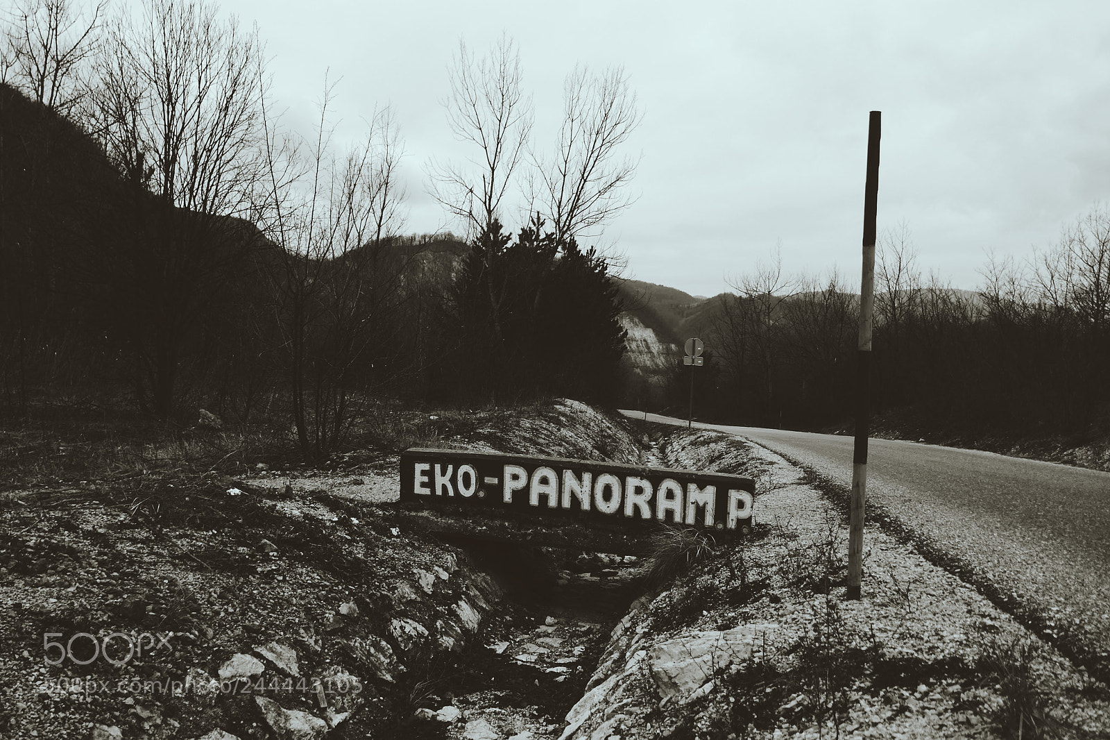 Panasonic Lumix DMC-ZS100 (Lumix DMC-TZ100) sample photo. Hiking path photography