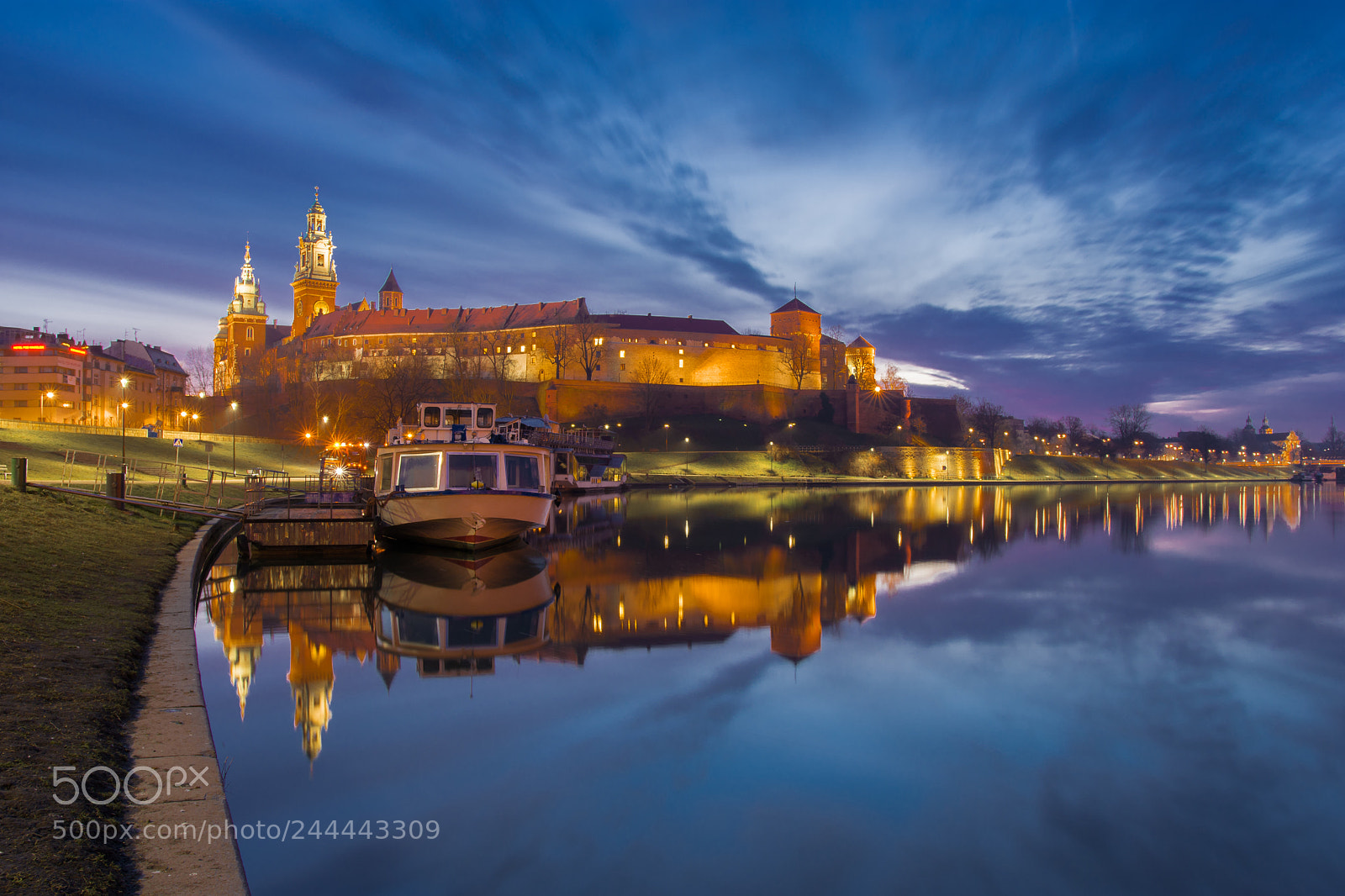 Nikon D7200 sample photo. Sunrise at wawel in photography