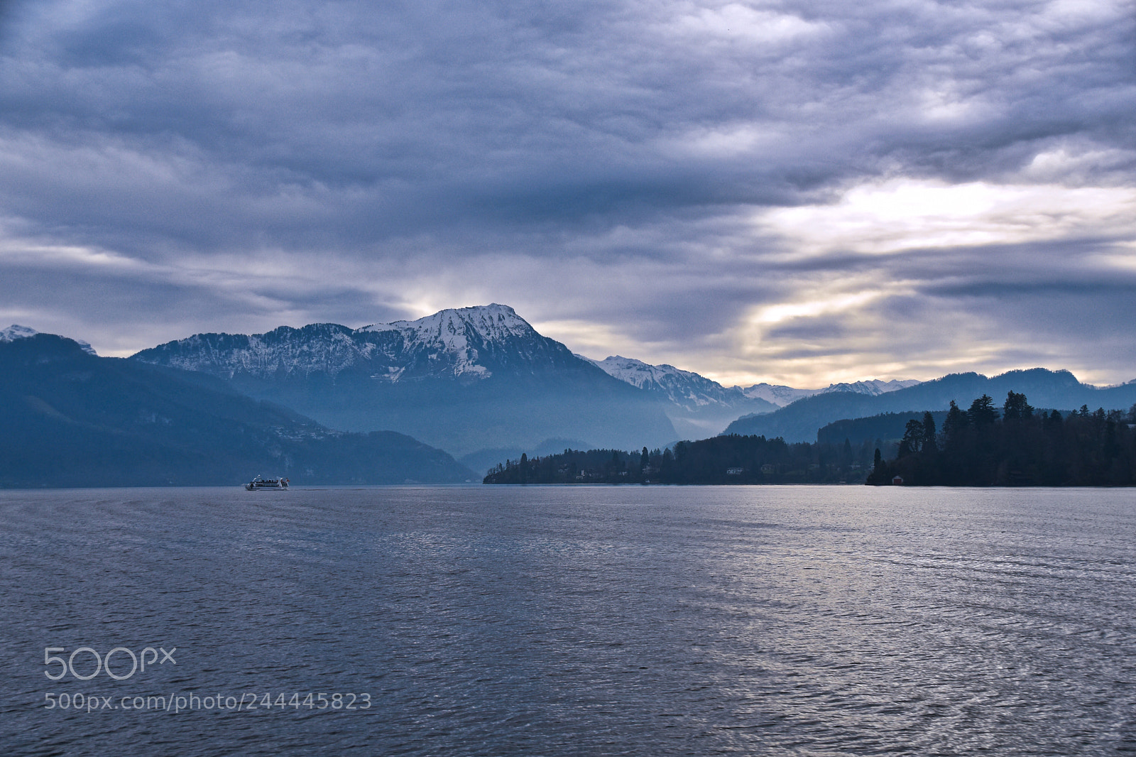 Nikon D5500 sample photo. Vierwaldstättersee photography