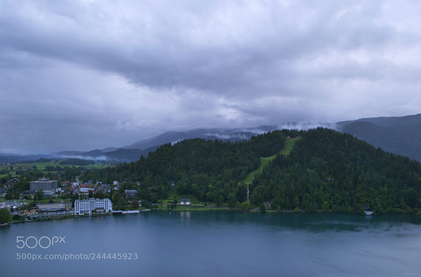Nikon D3100 sample photo. Lake bled photography