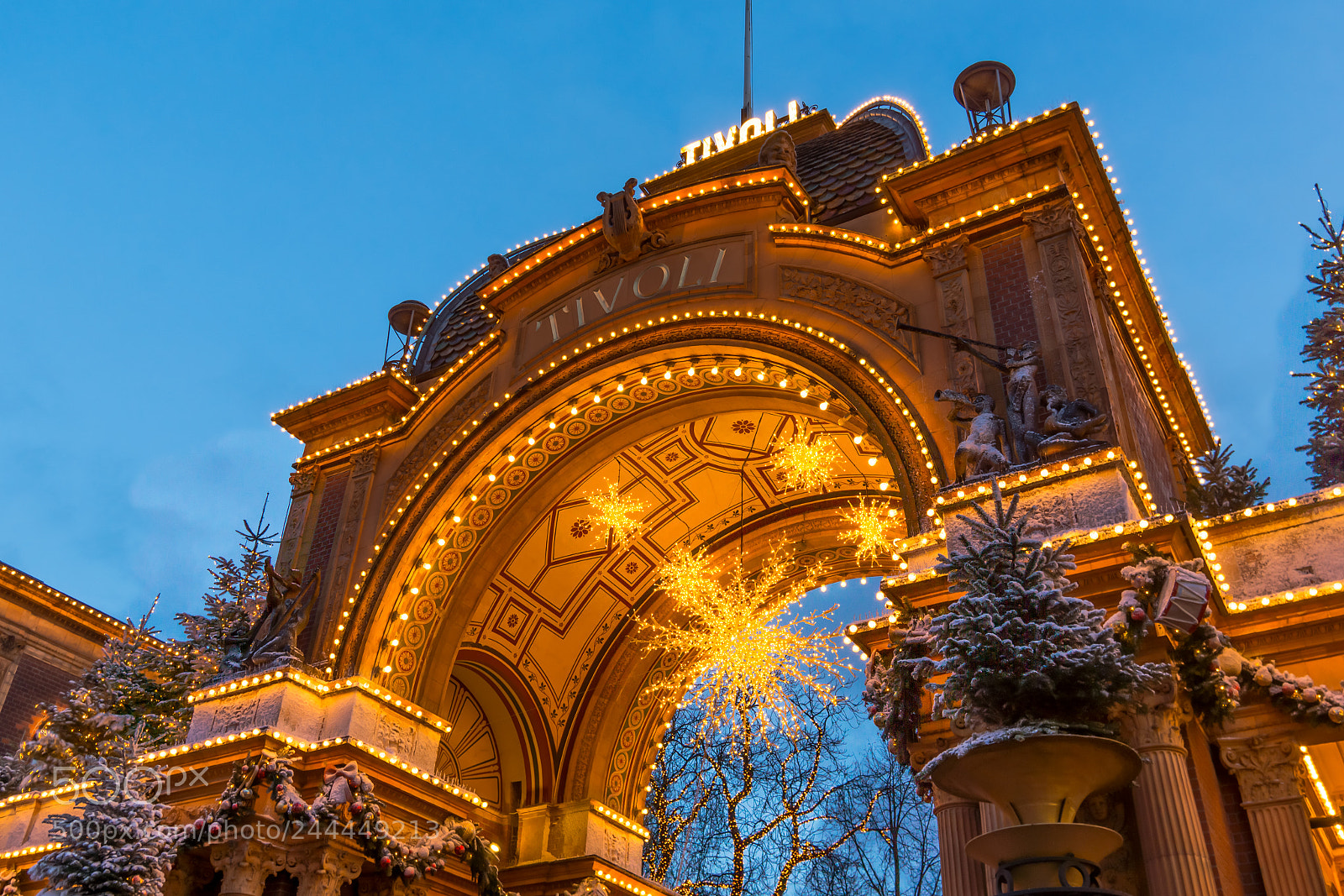 Sony Alpha NEX-7 sample photo. The main entrance to photography