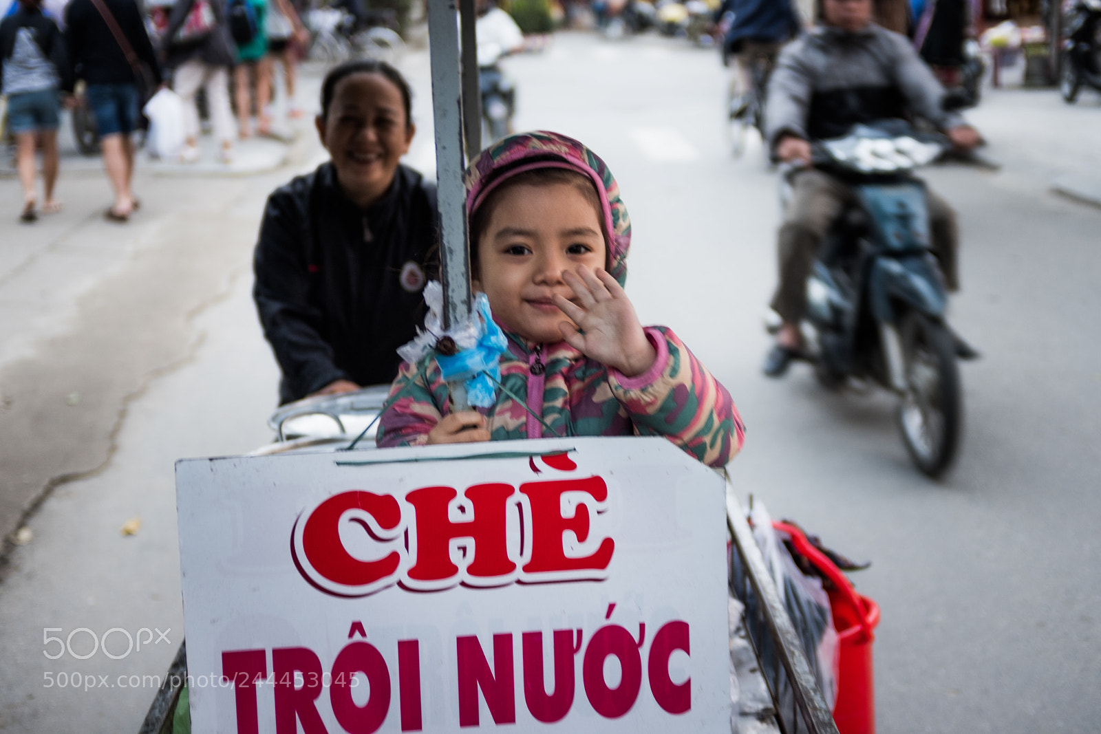 Fujifilm X100F sample photo. Hoi an - young photography
