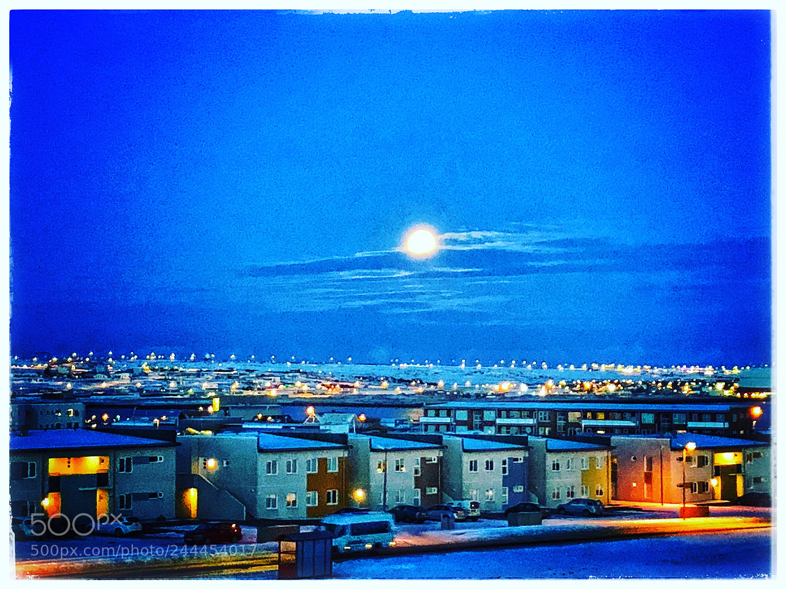 Apple iPhone 8 Plus sample photo. Blue moon in iceland. photography