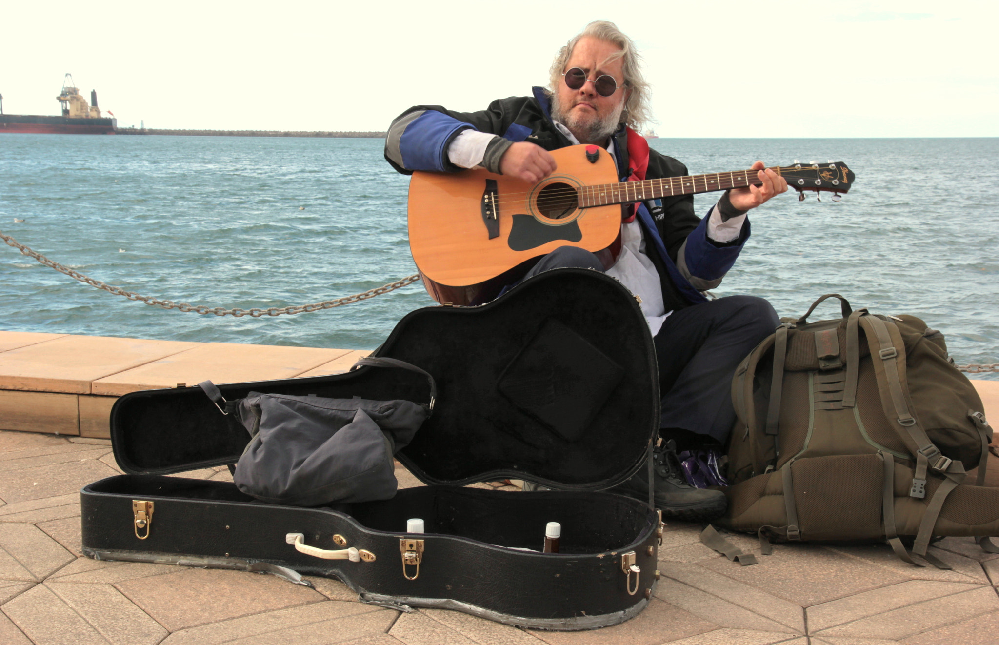 Canon EOS 550D (EOS Rebel T2i / EOS Kiss X4) sample photo. Sea &music photography