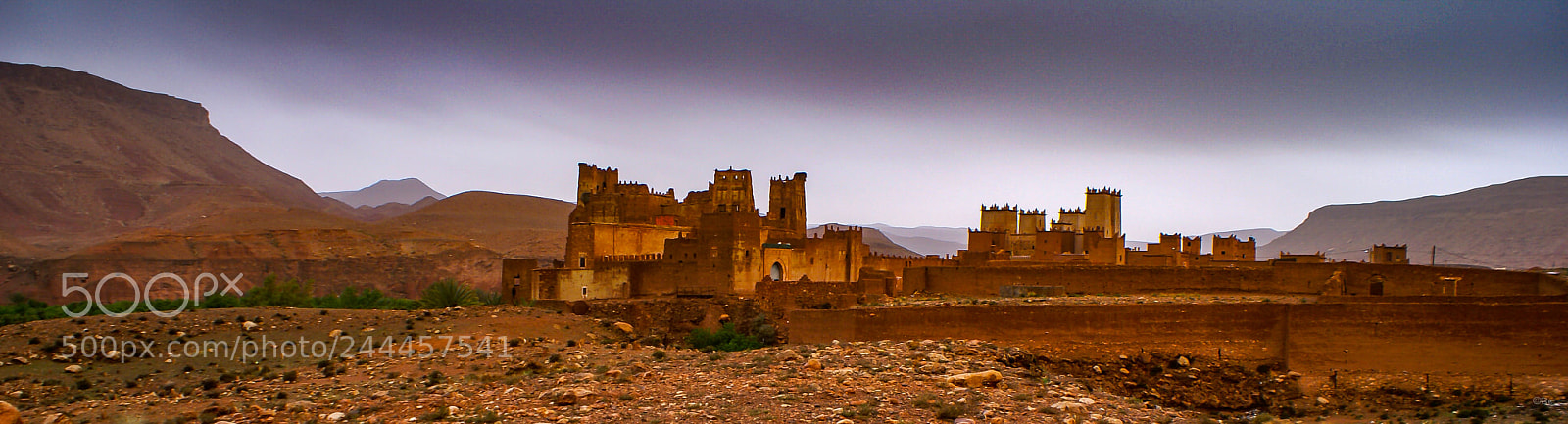 Sony Alpha DSLR-A100 sample photo. Castel made of sand photography