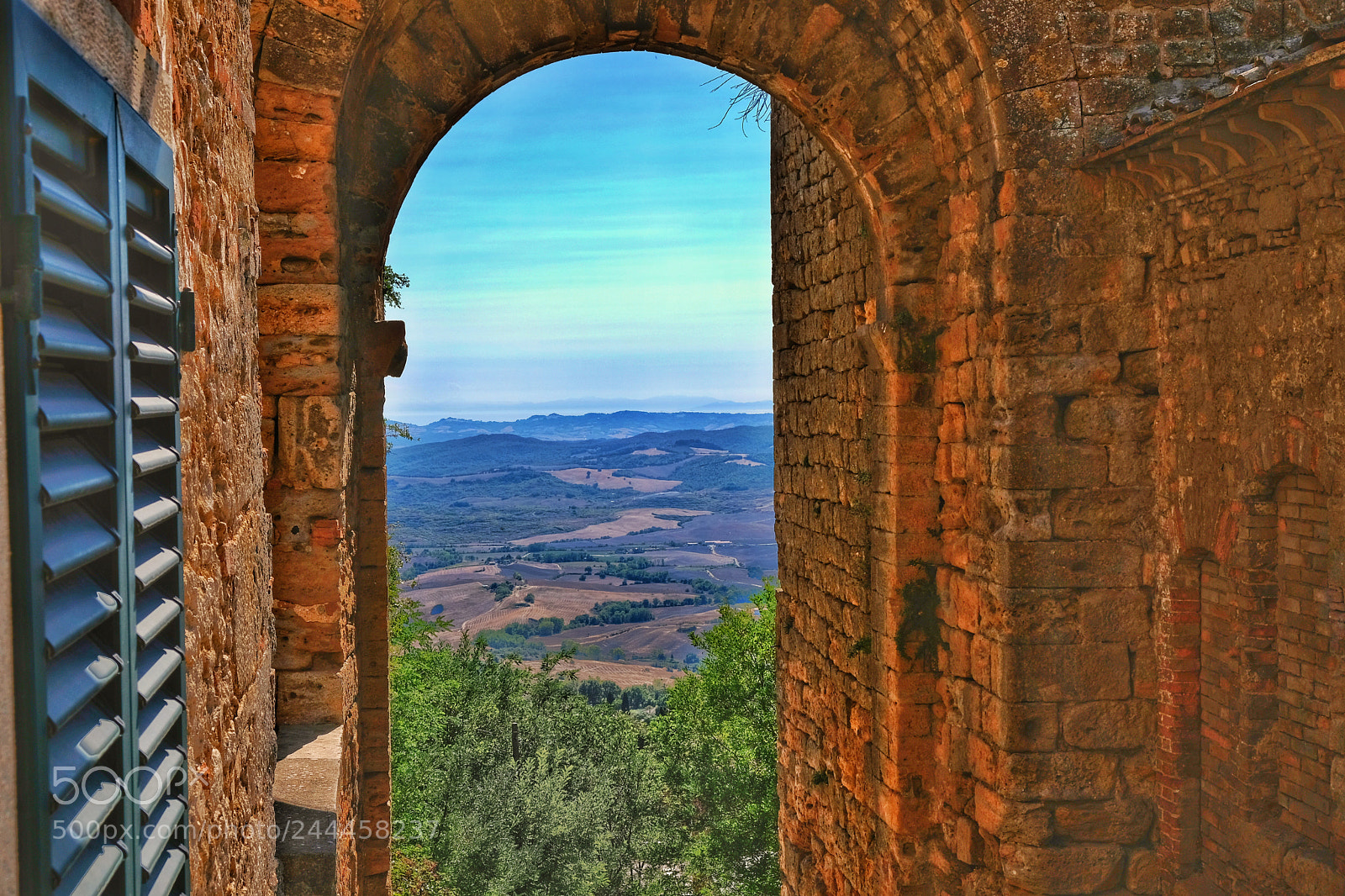 Fujifilm X-T20 sample photo. Volterra photography