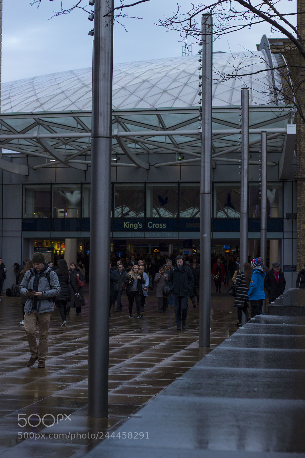 Canon EOS 1200D (EOS Rebel T5 / EOS Kiss X70 / EOS Hi) sample photo. Kings cross. photography
