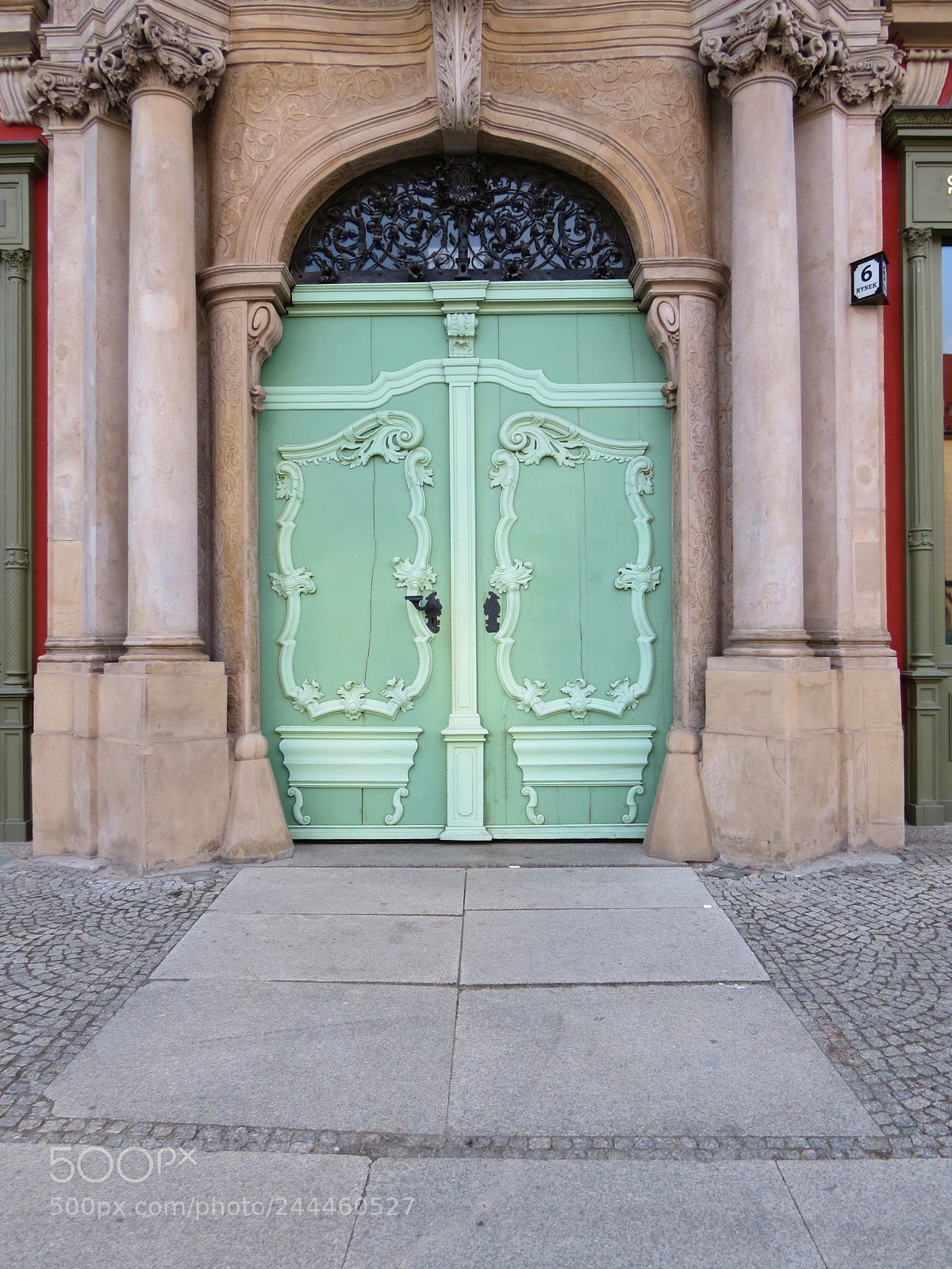 Canon PowerShot SX50 HS sample photo. Door photography